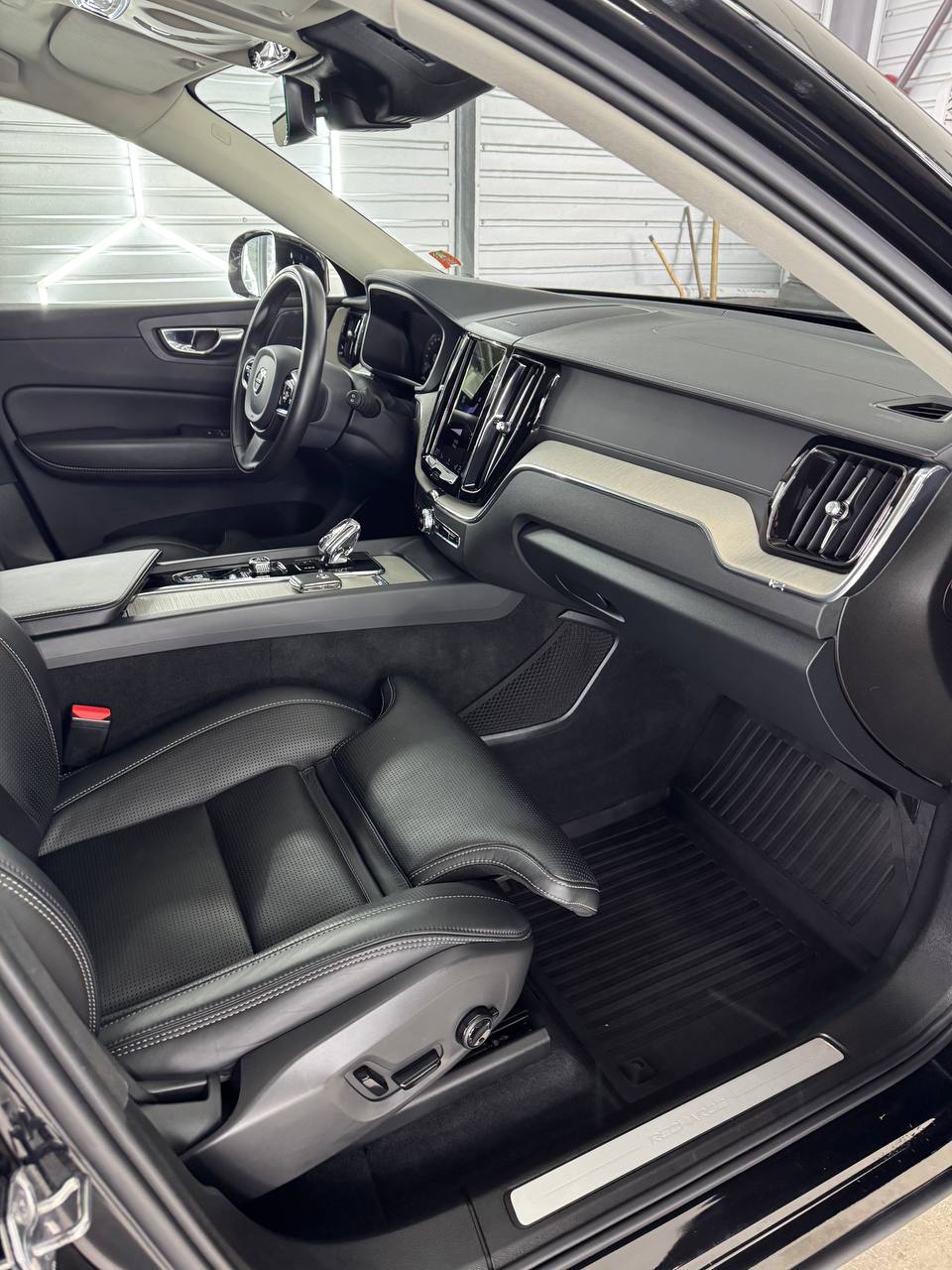 VOLVO XC60 T8 eAWD Inscription Expression Geartronic-image-7