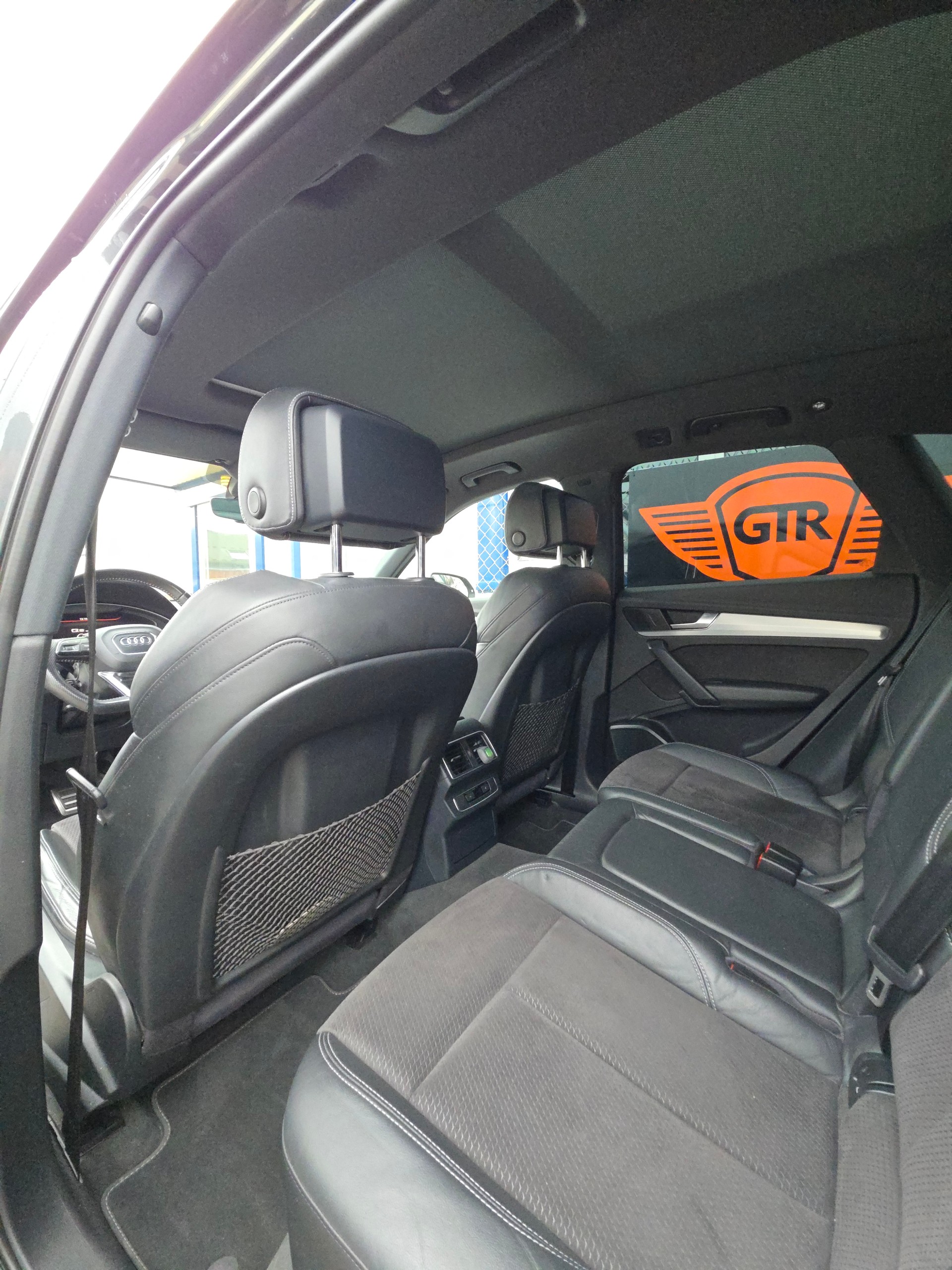 AUDI Q5 2.0 TDI sport quattro S-tronic-image-9