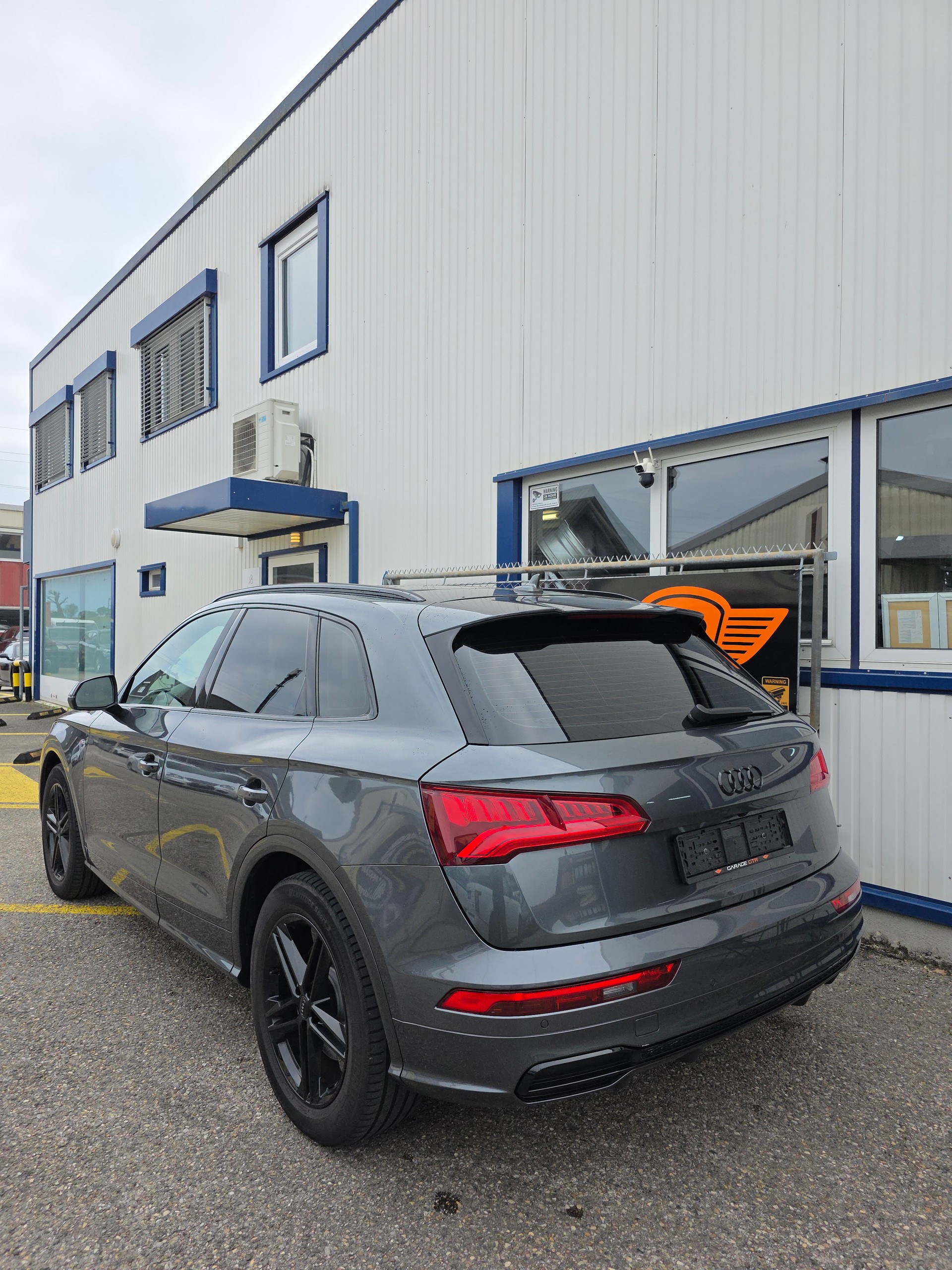 AUDI Q5 2.0 TDI sport quattro S-tronic-image-5