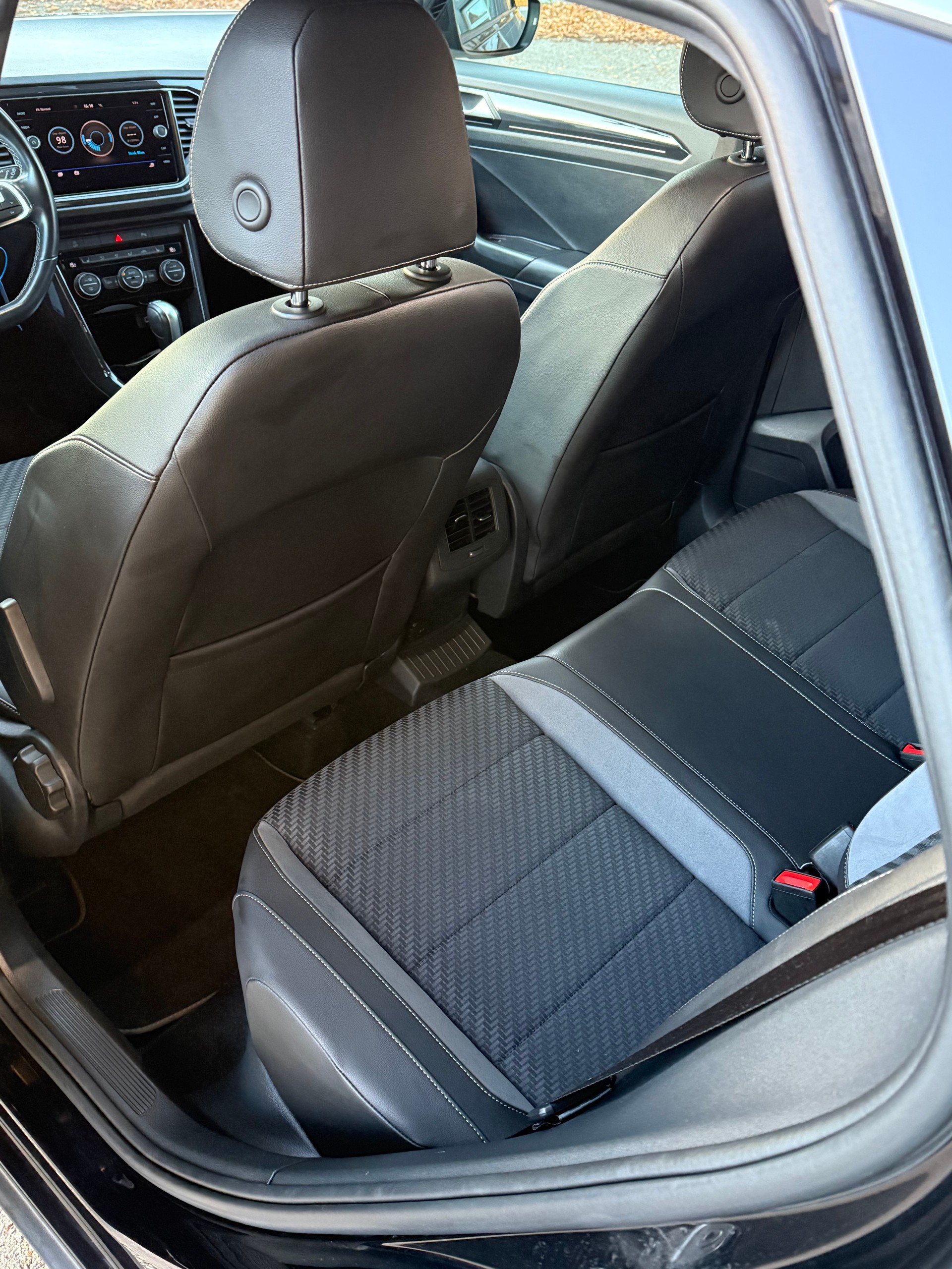 VW T-Roc 2.0 TSI Sport DSG 4Motion R-LINE / VENDUE VERKAUFT-image-8