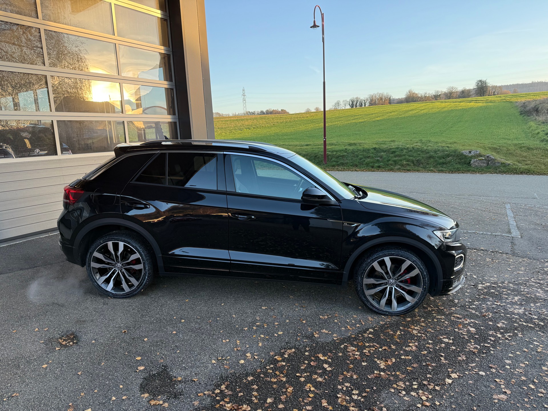 VW T-Roc 2.0 TSI Sport DSG 4Motion R-LINE / VENDUE VERKAUFT-image-1
