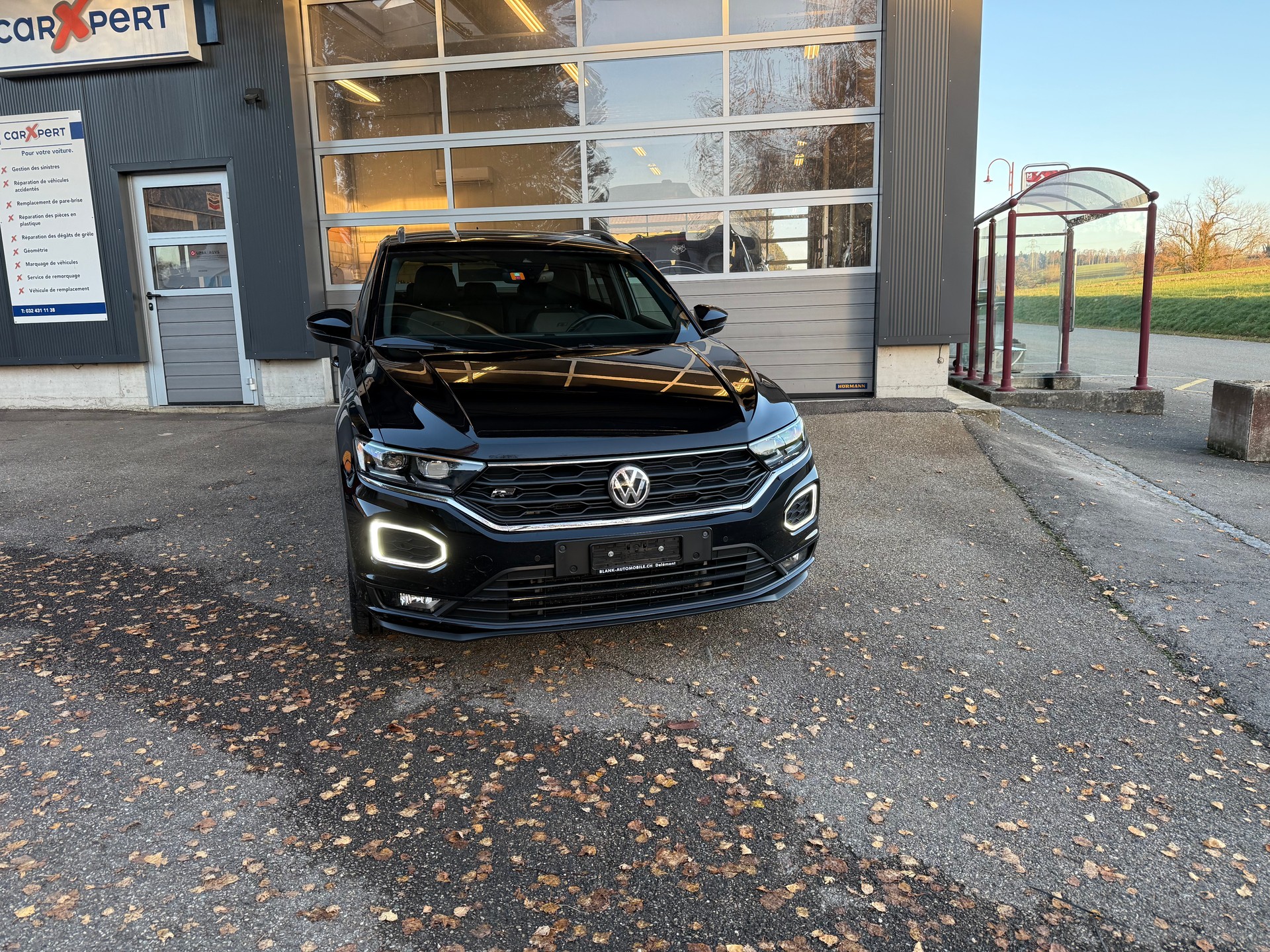VW T-Roc 2.0 TSI Sport DSG 4Motion R-LINE / VENDUE VERKAUFT-image-2