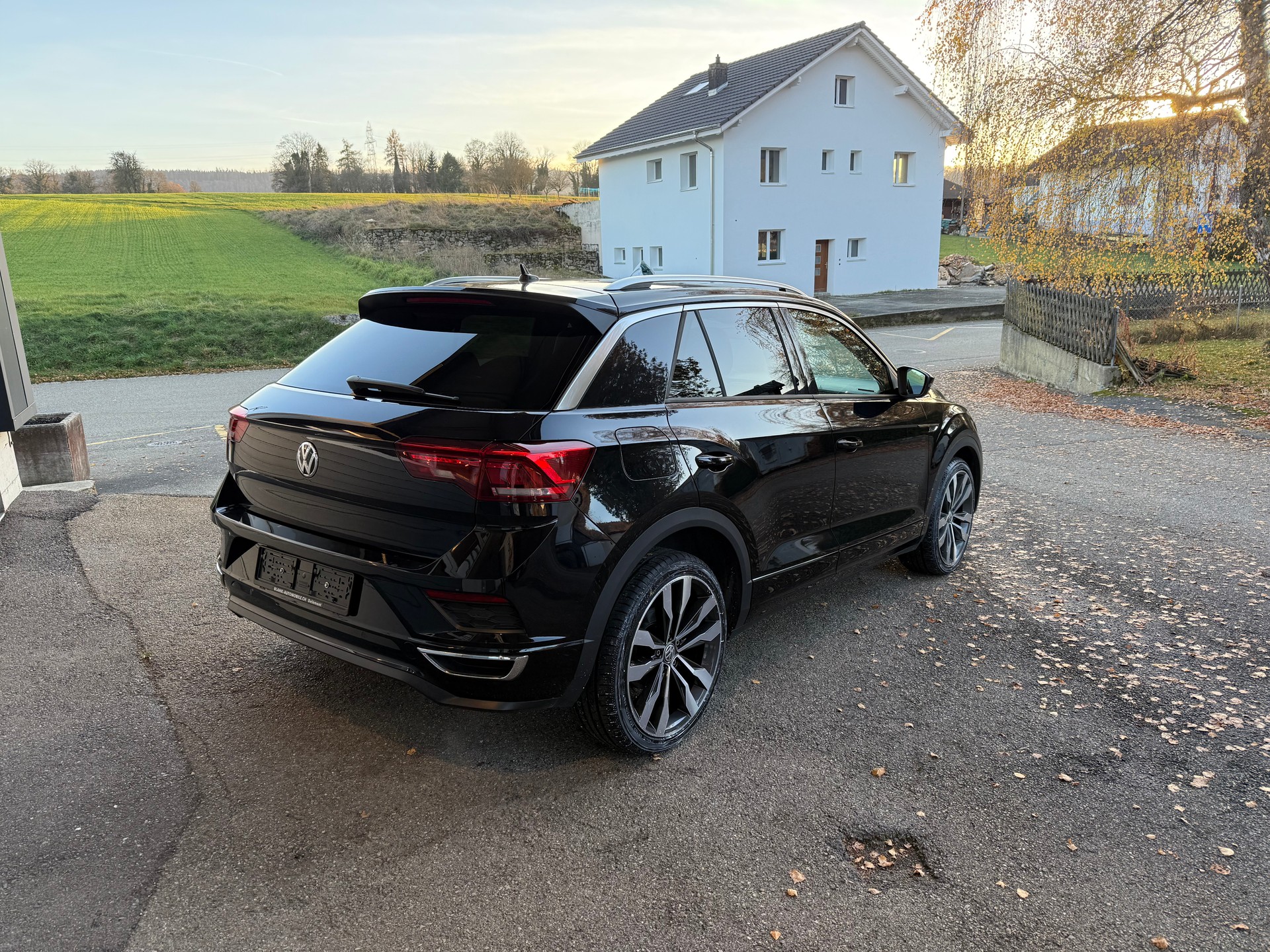 VW T-Roc 2.0 TSI Sport DSG 4Motion R-LINE / VENDUE VERKAUFT-image-5