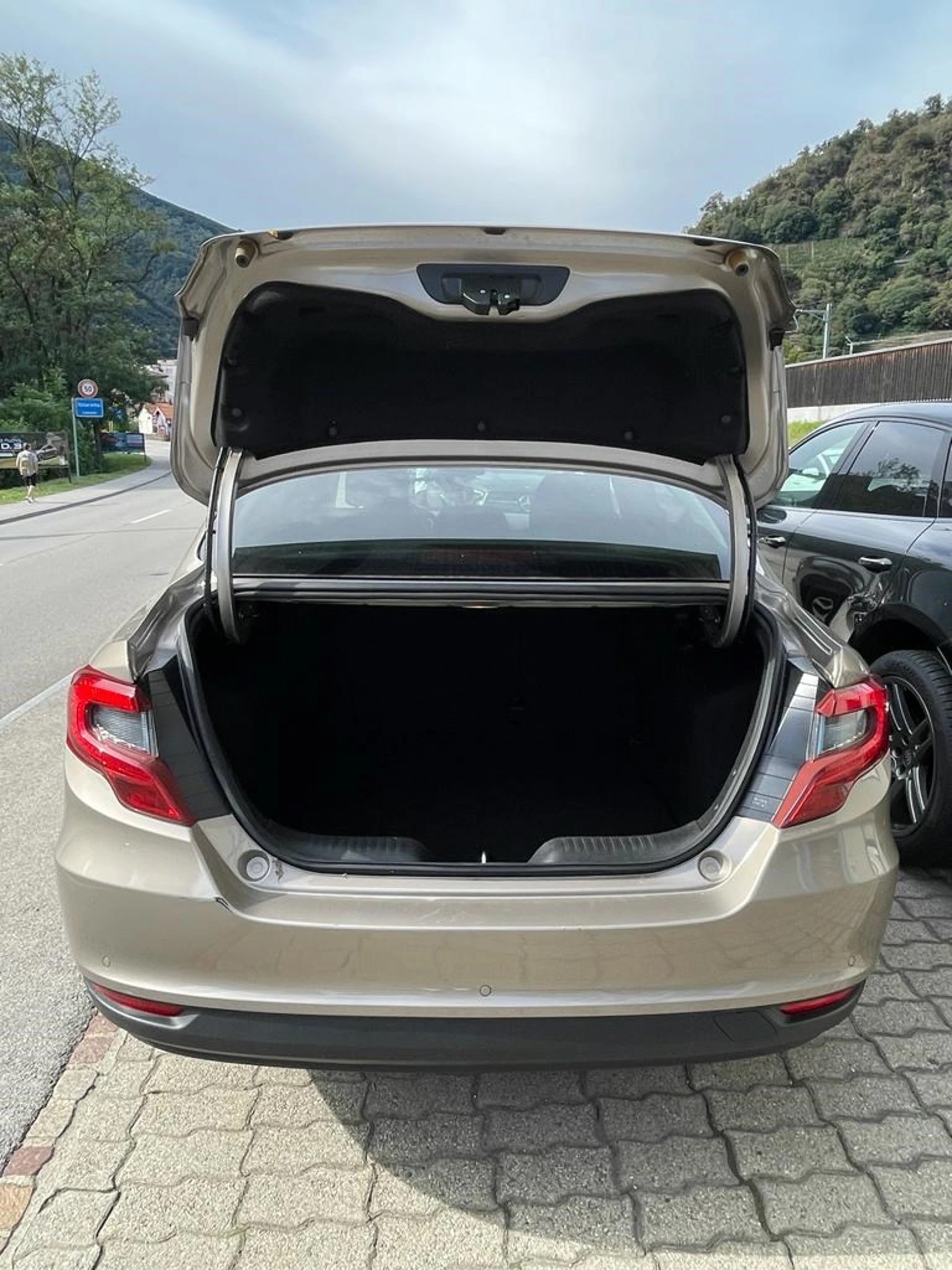 FIAT Tipo 1.6 MJ Lounge-image-6