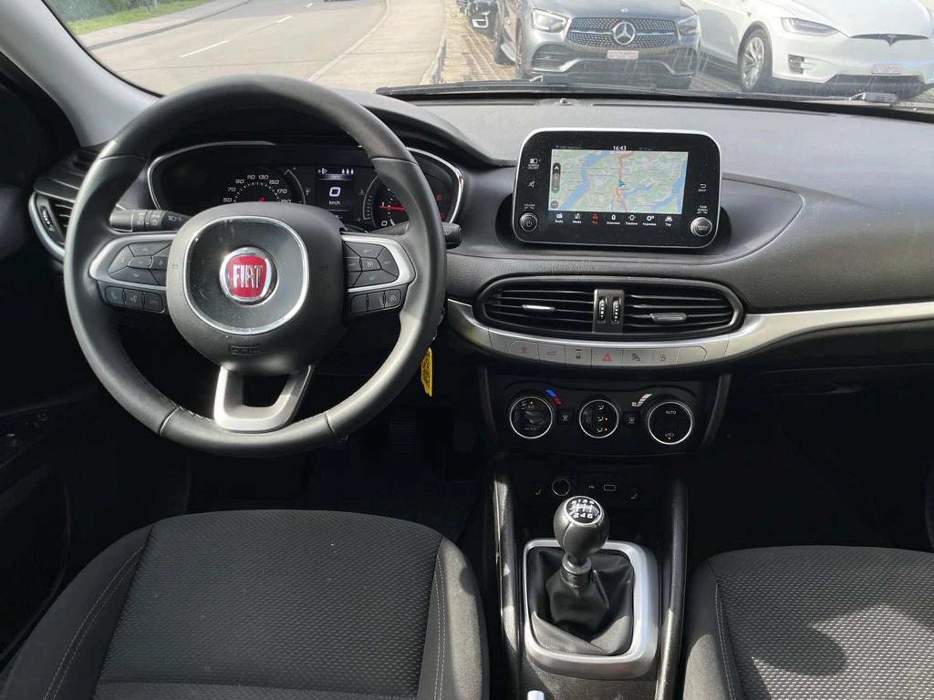 FIAT Tipo 1.6 MJ Lounge-image-8