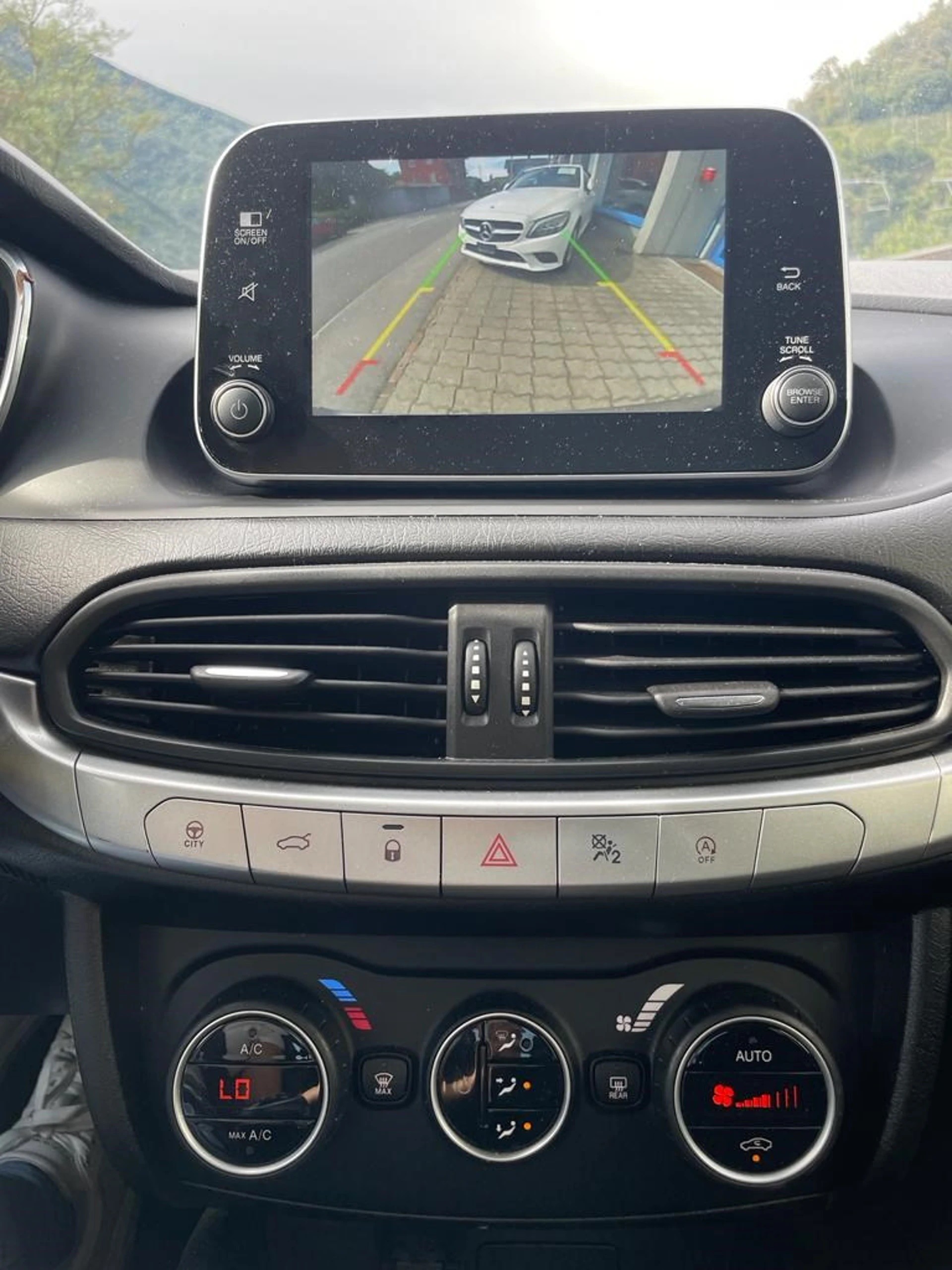 FIAT Tipo 1.6 MJ Lounge-image-12