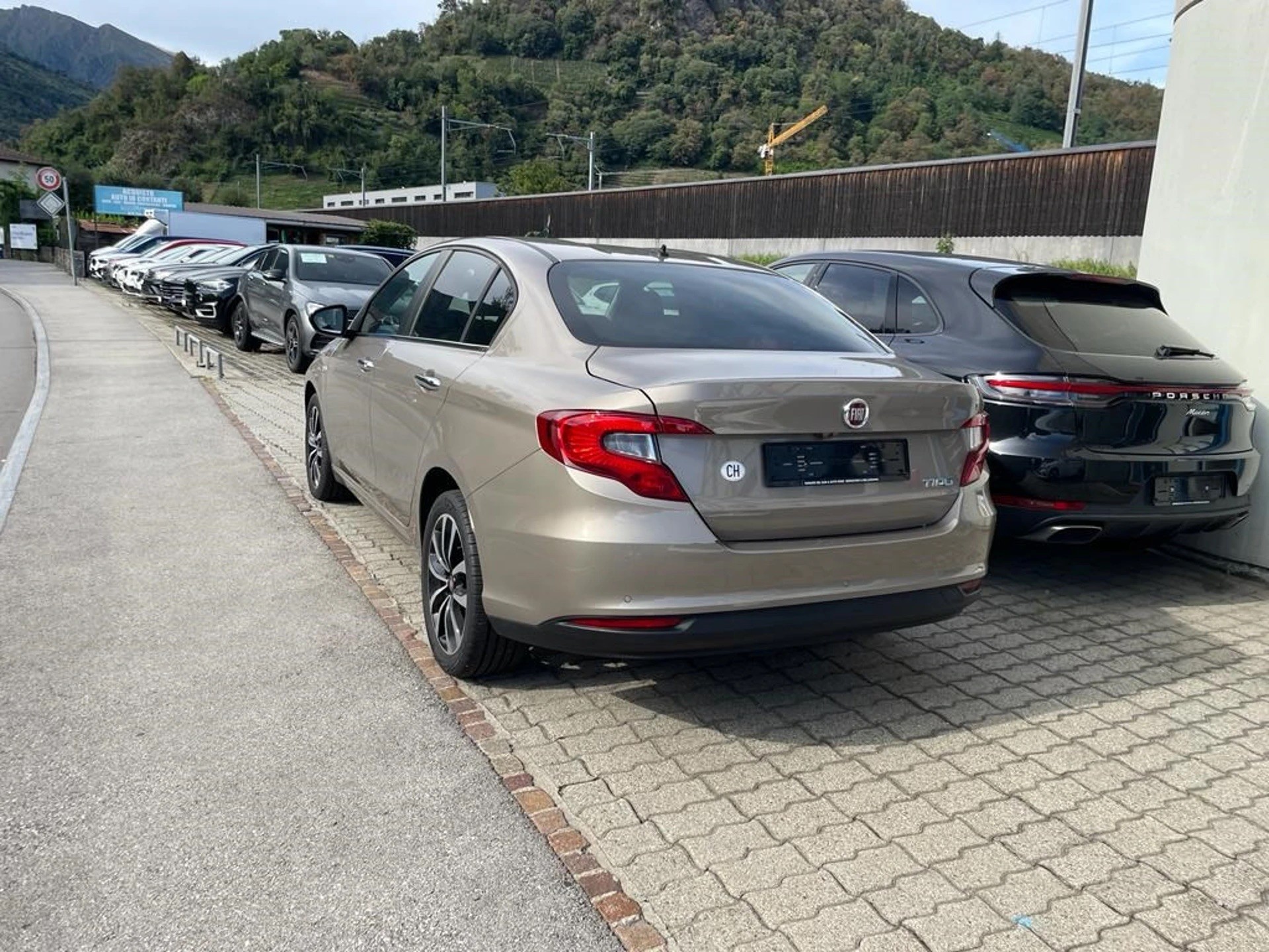 FIAT Tipo 1.6 MJ Lounge-image-4
