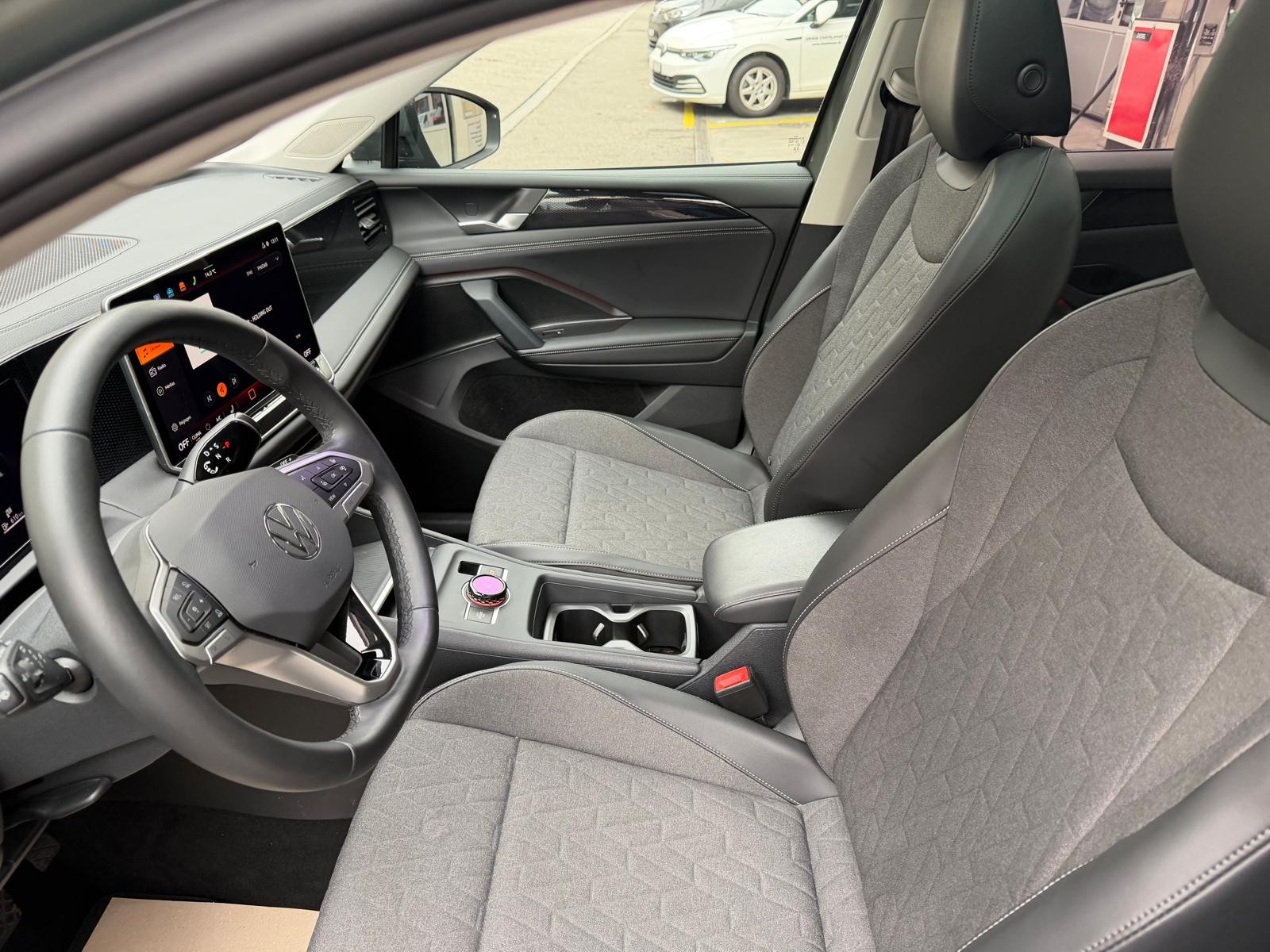 VW Tiguan 2.0 TSI DSG United 4Motion-image-12
