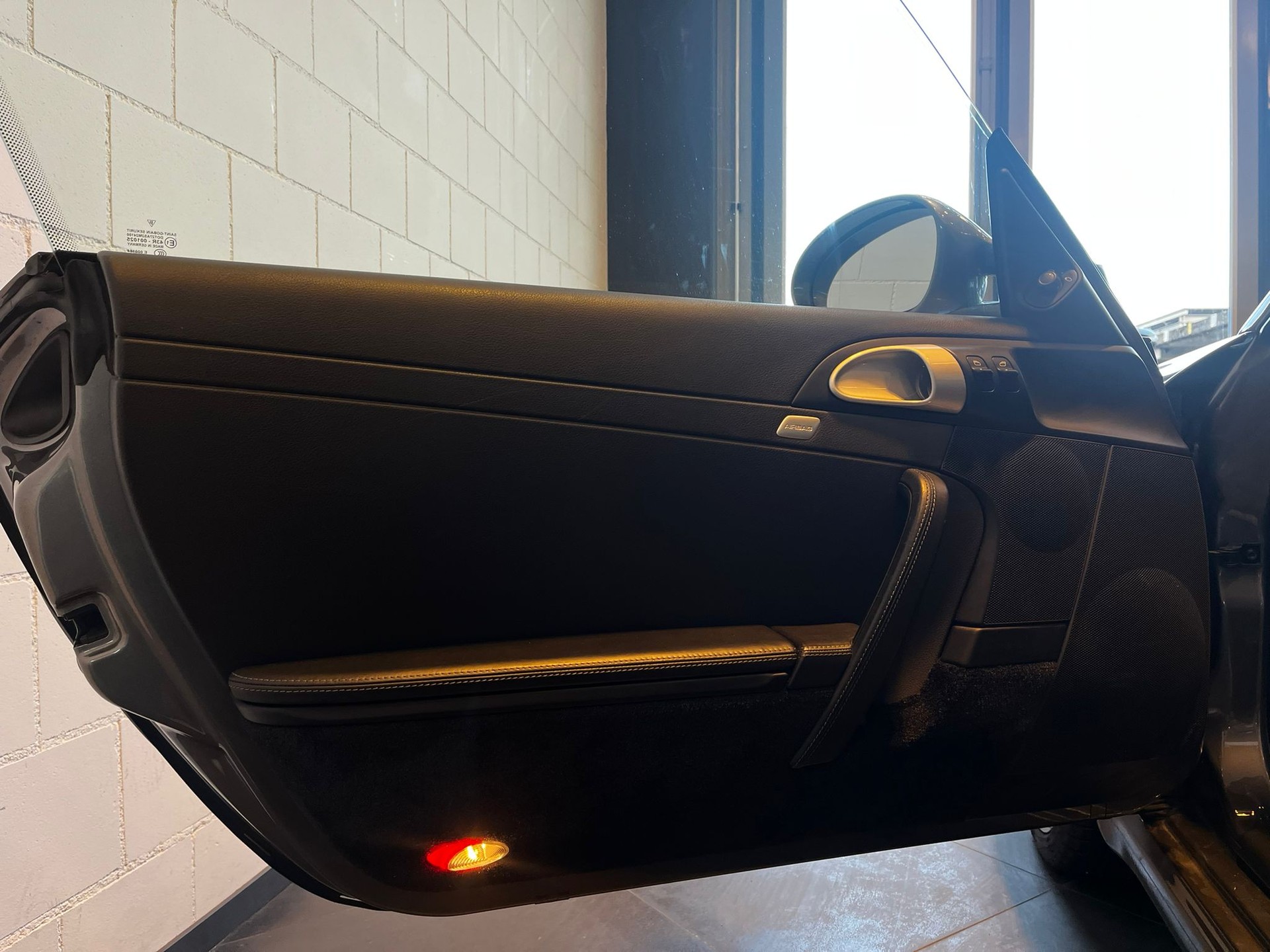 PORSCHE 911 Carrera PDK-image-18