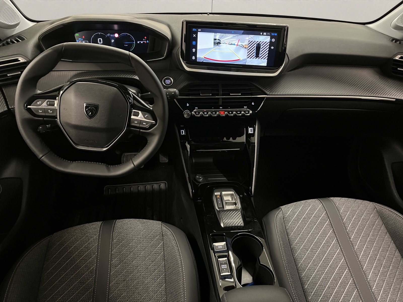 PEUGEOT 208 1.2 Hybrid Allure Premium-image-5