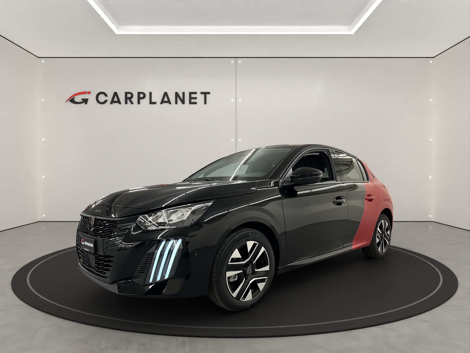 PEUGEOT 208 1.2 Hybrid Allure Premium-image-1