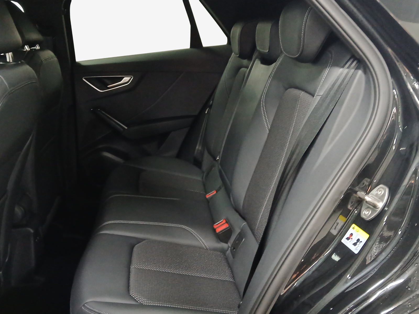 AUDI Q2 35 TFSI advanced S-tronic-image-11