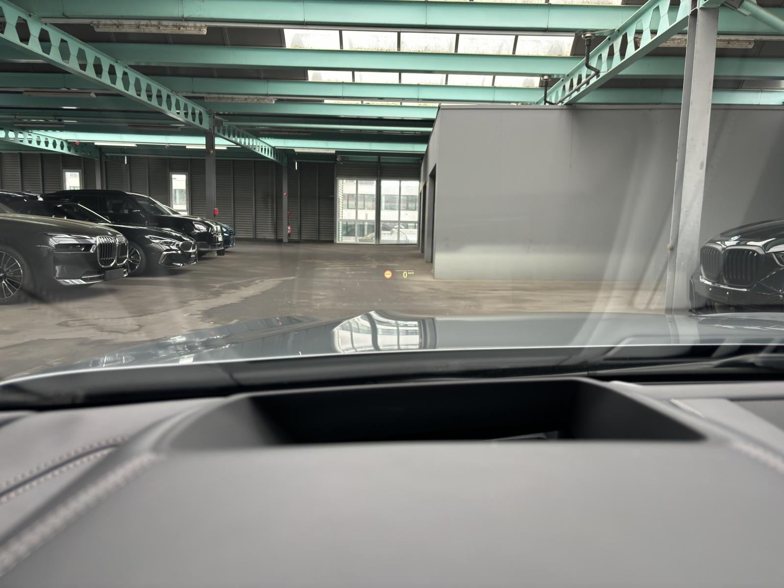 BMW 840i xDrive Cabriolet-image-19