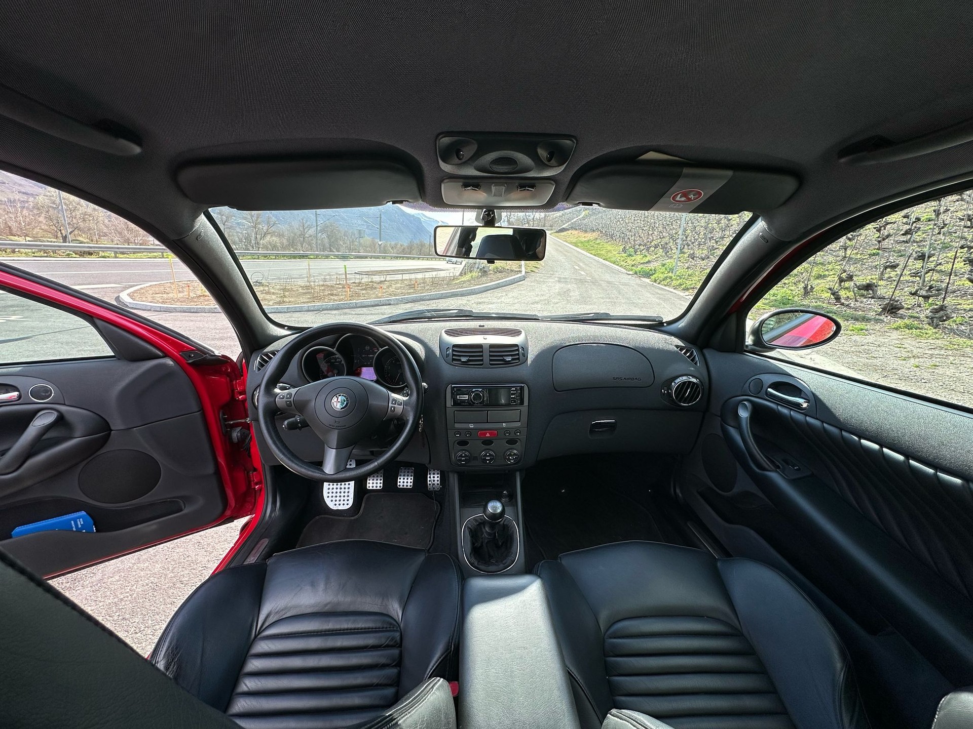ALFA ROMEO 147 3.2 GTA-image-9