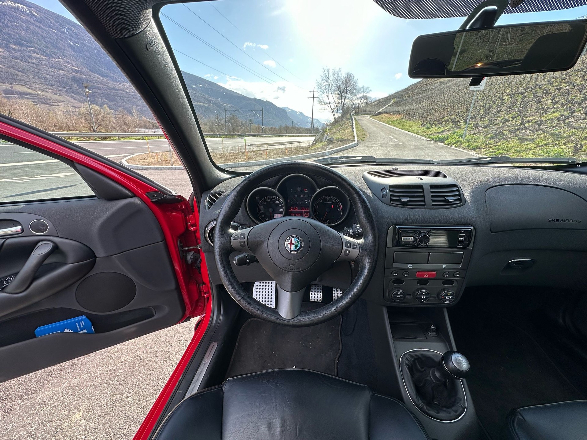 ALFA ROMEO 147 3.2 GTA-image-8