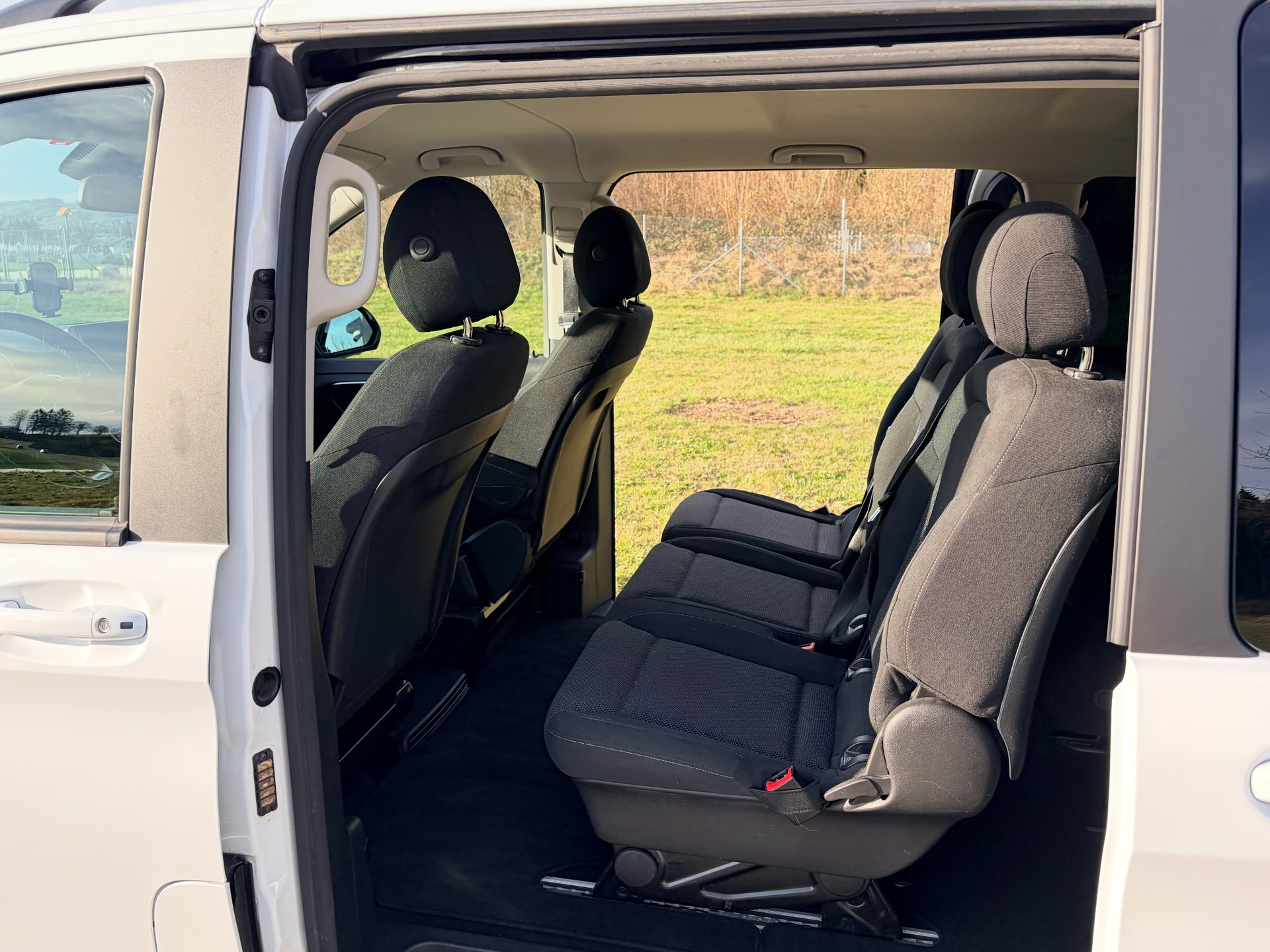 MERCEDES-BENZ V 220 d Avantgarde lang 7G-Tronic-image-8