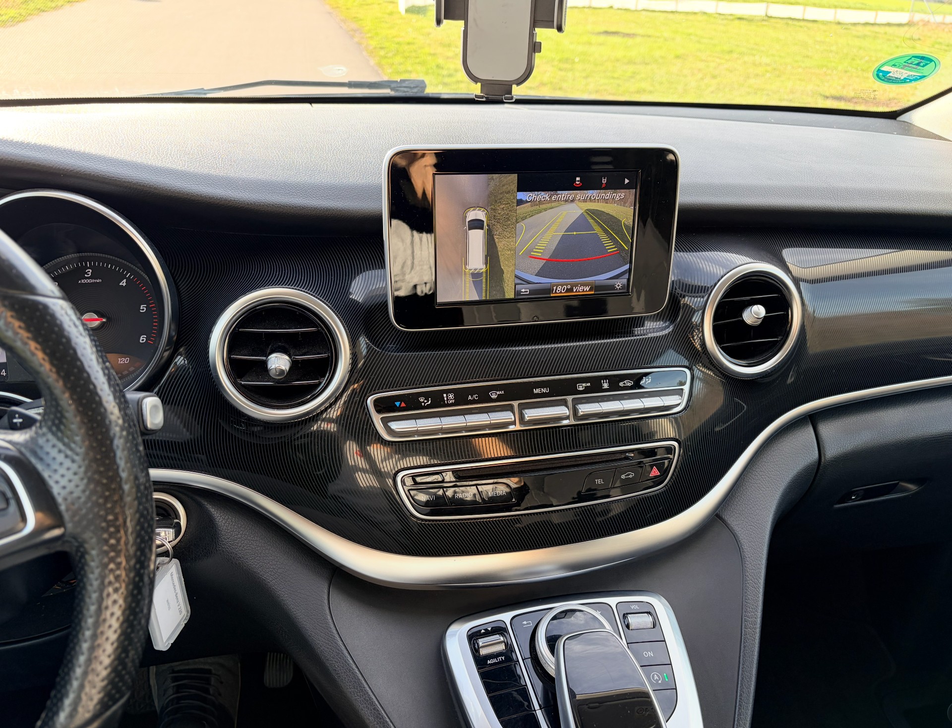 MERCEDES-BENZ V 220 d Avantgarde lang 7G-Tronic-image-5