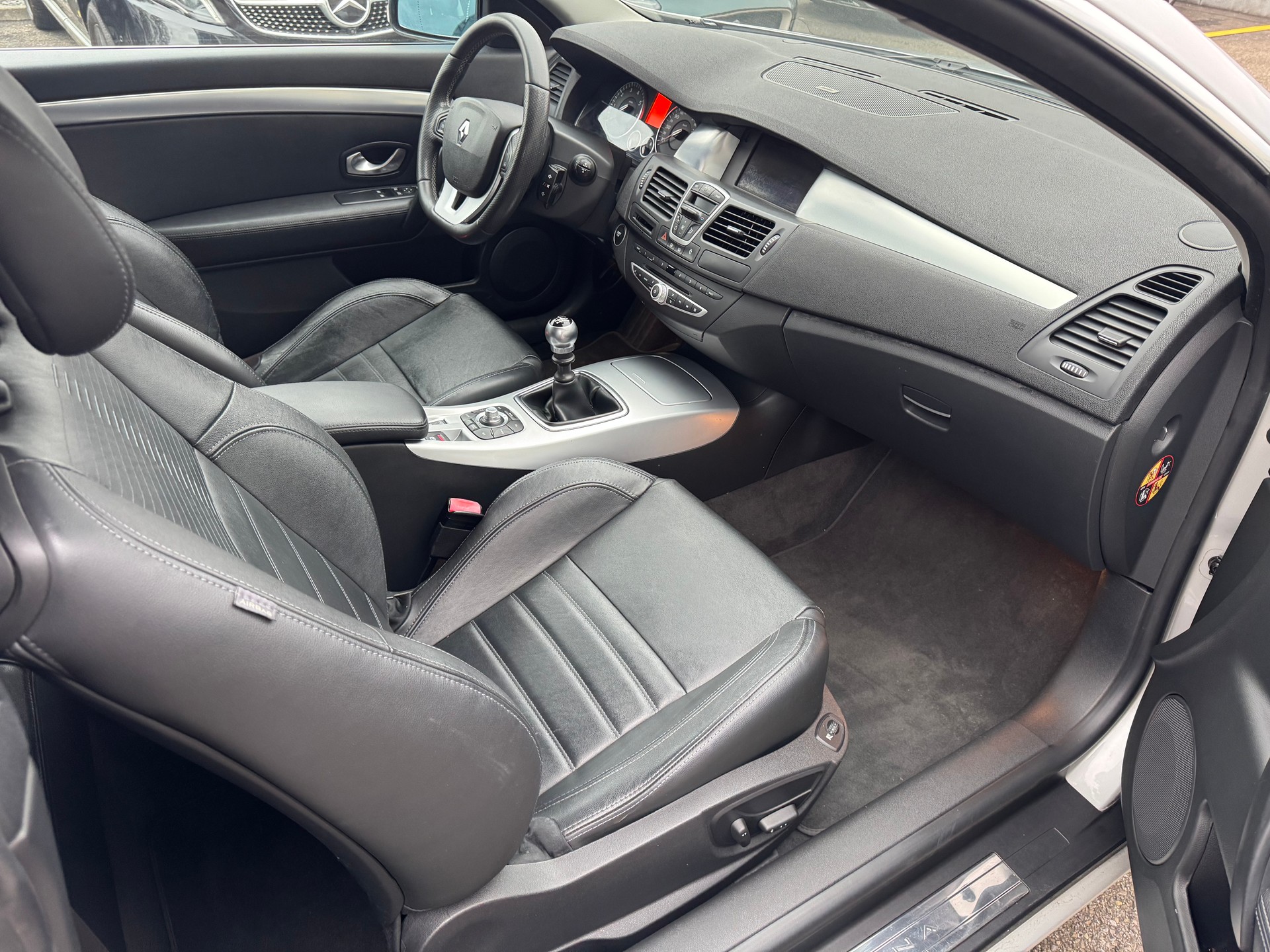 RENAULT Laguna Coupé 2.0 16V T GT-image-7