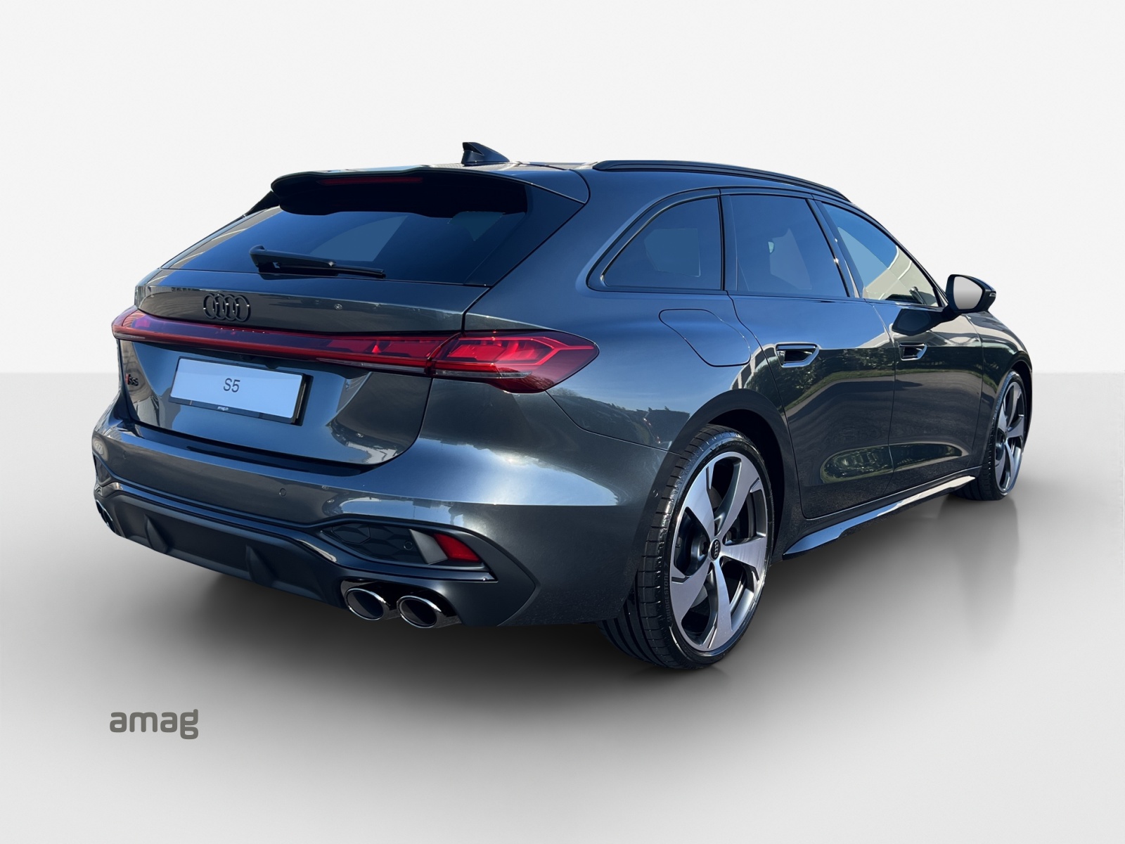 AUDI S5 Avant TFSI quattro S tronic-image-4