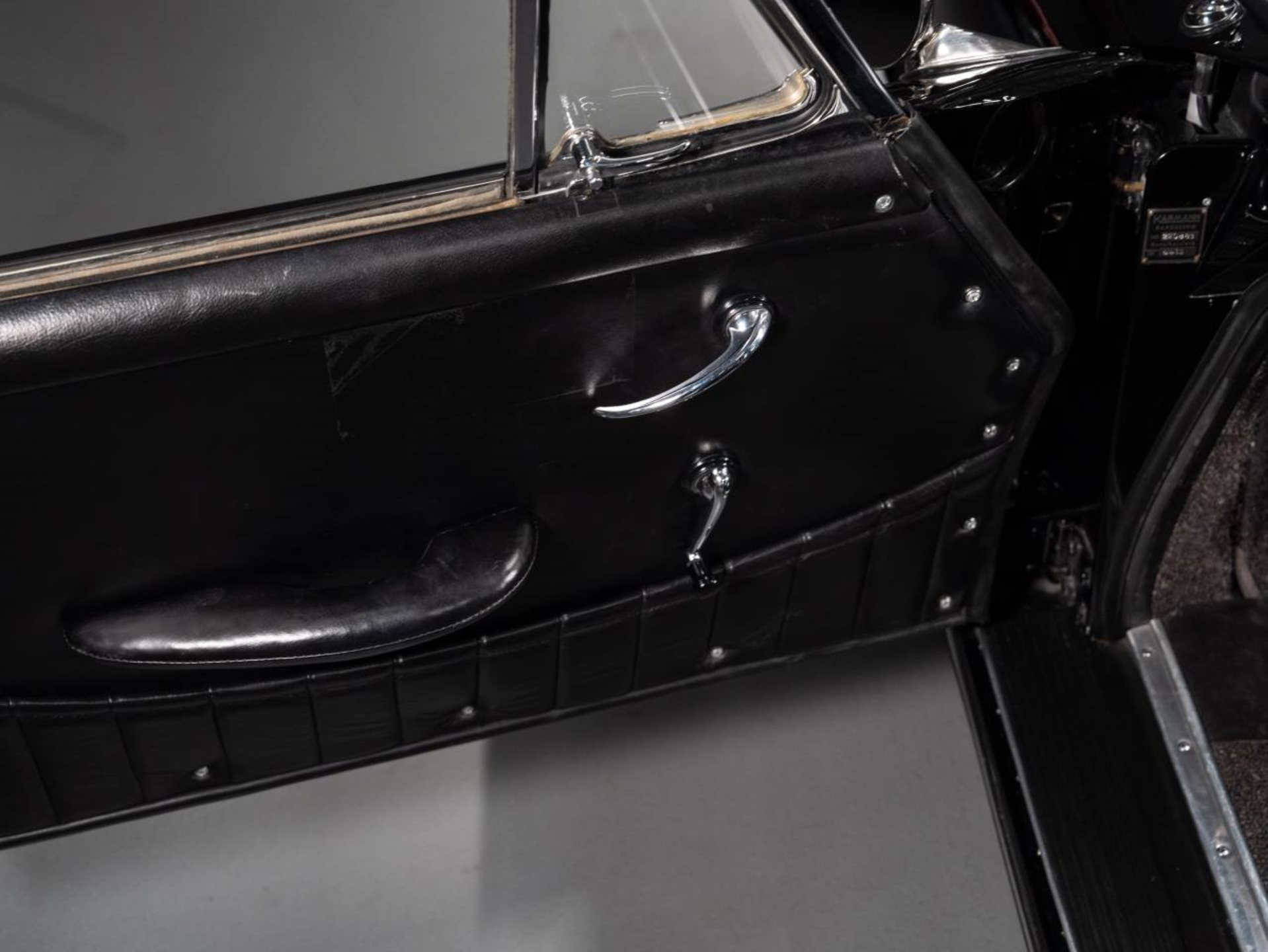 PORSCHE 356 C Coupé (Karmann)-image-11