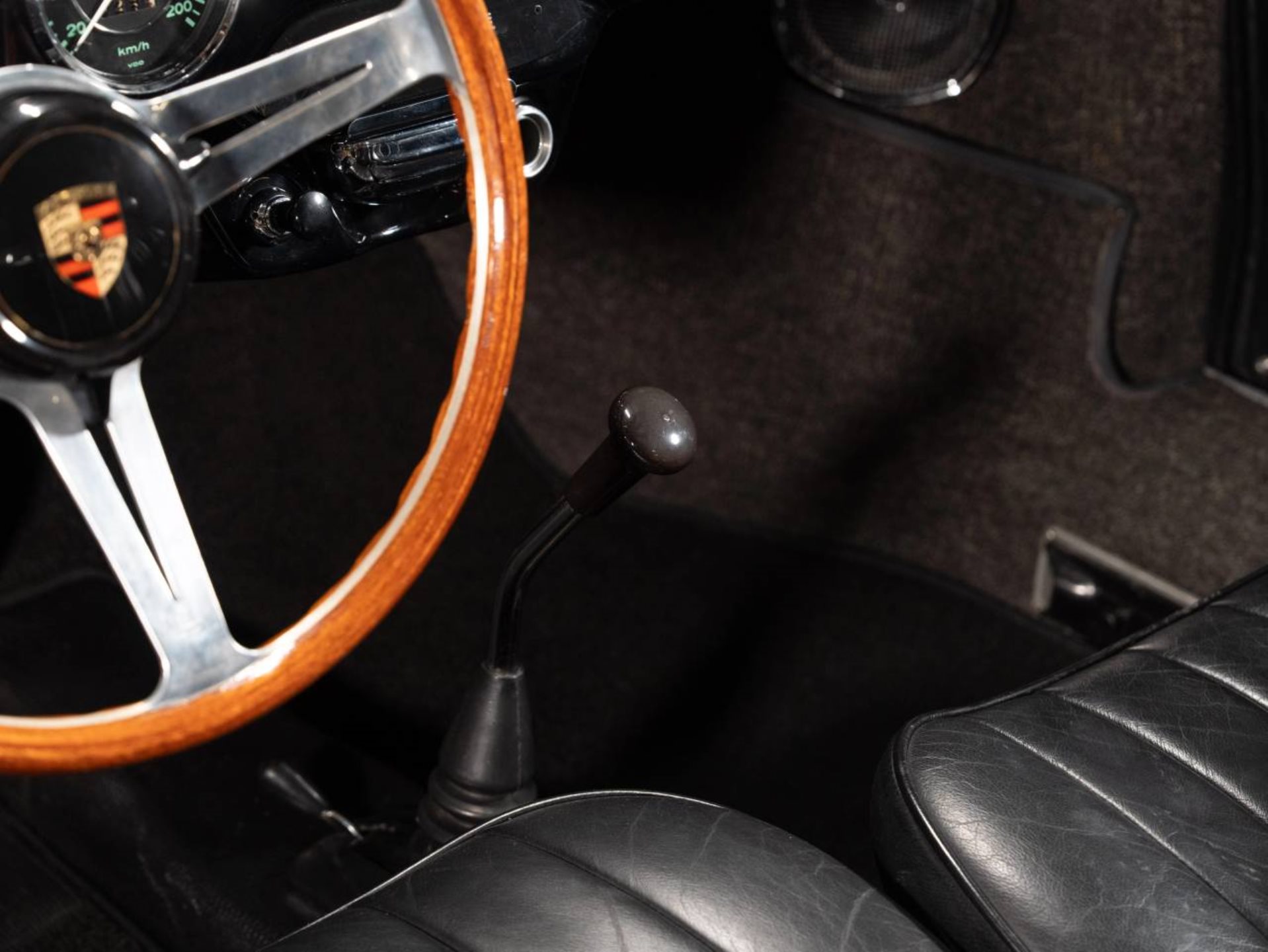 PORSCHE 356 C Coupé (Karmann)-image-15