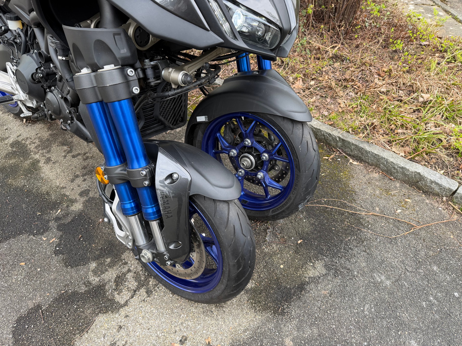 YAMAHA Niken-image-9