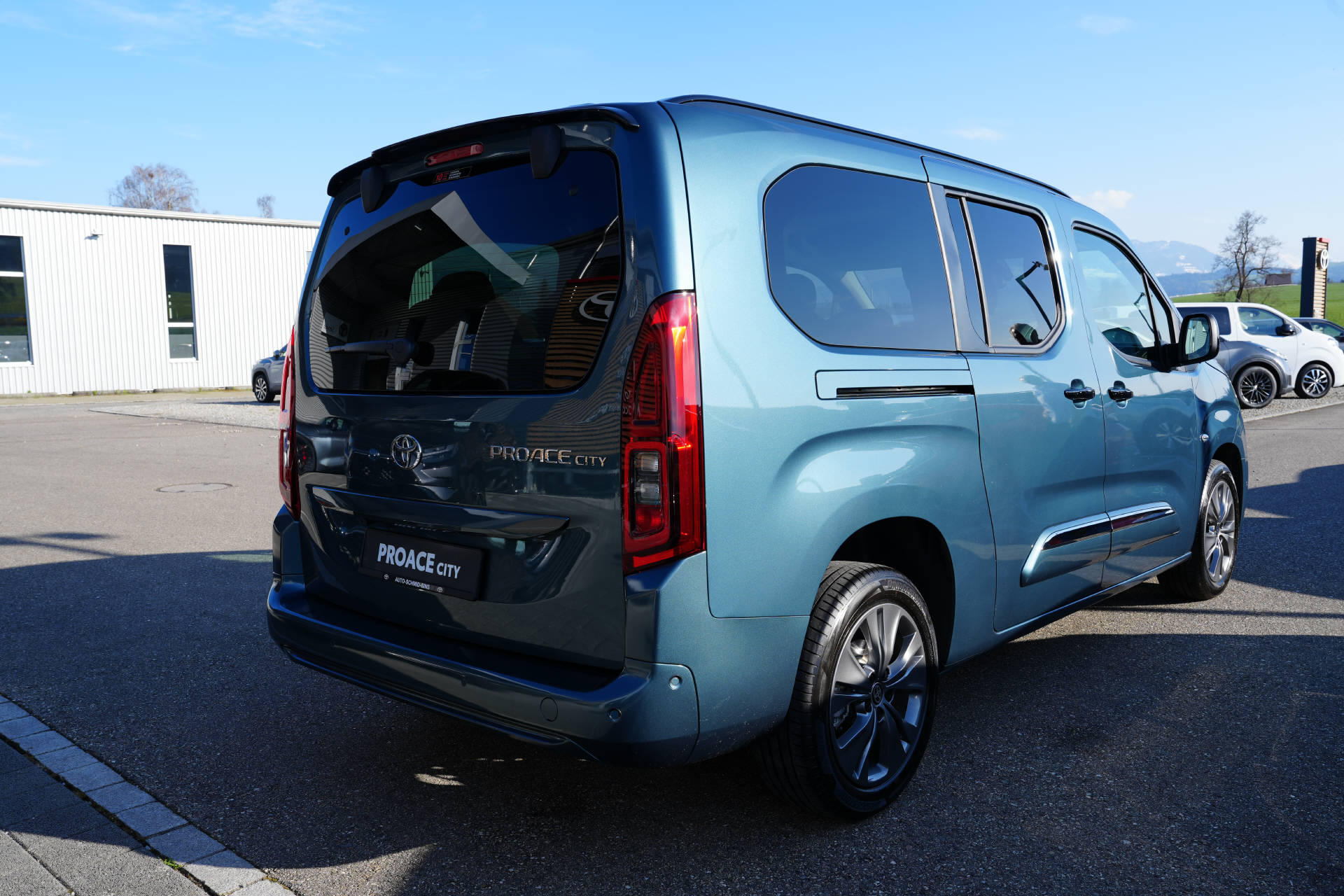 TOYOTA Proace City Verso L2 1.5 HDi 130 Style-showroom-element-3