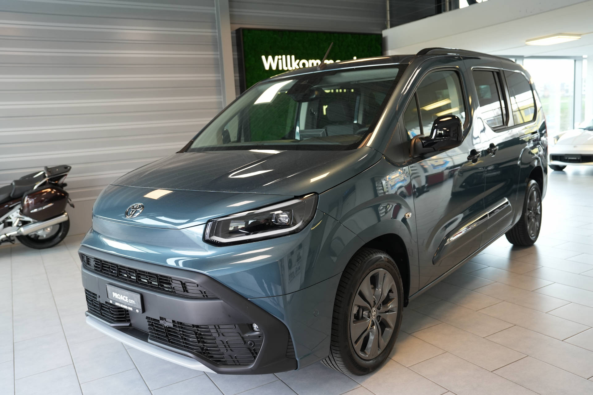 TOYOTA Proace City Verso L2 1.5 HDi 130 Style-image-5