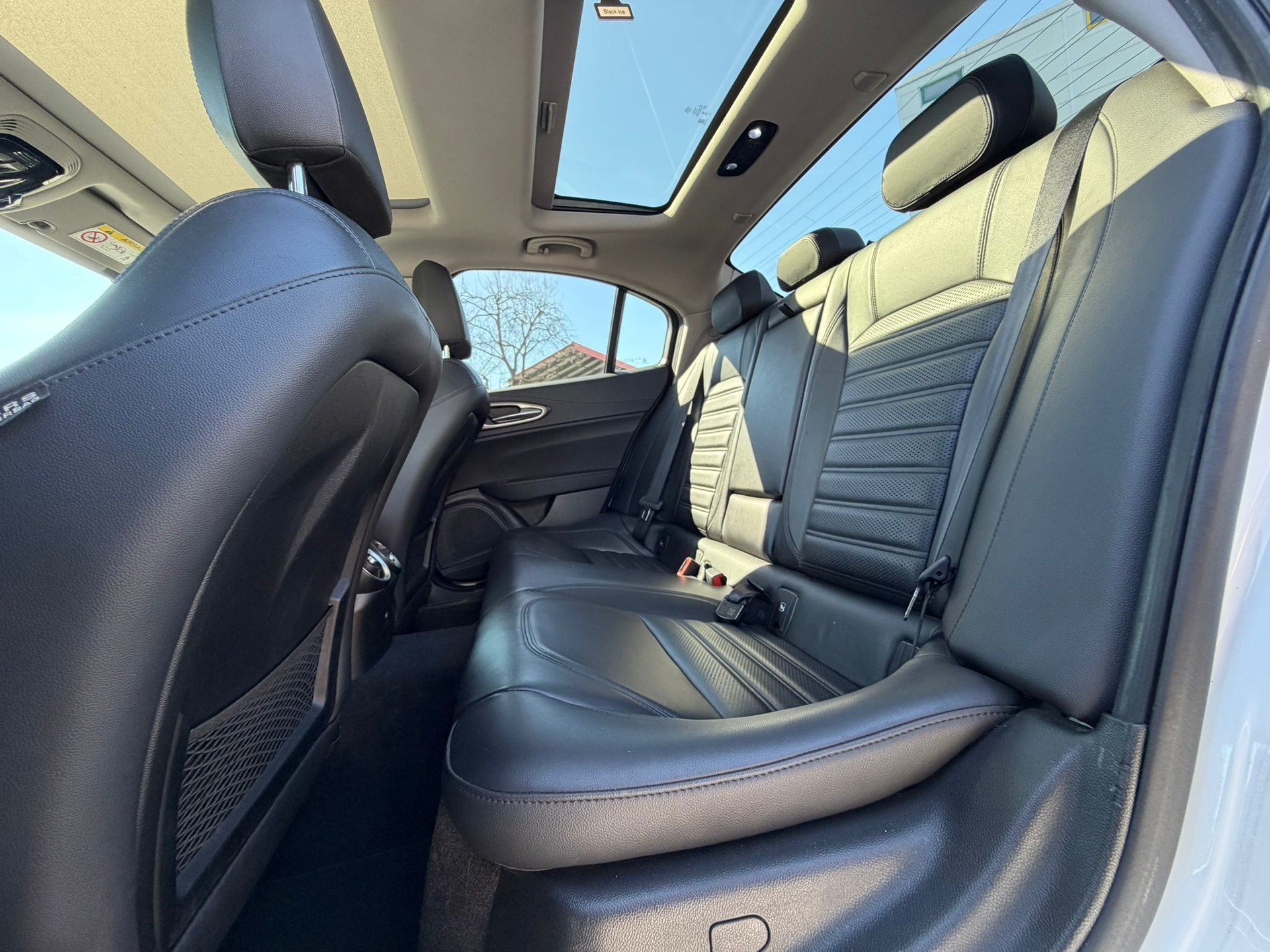 ALFA ROMEO Giulia 2.2 JTDM Veloce Q4 Automatic White&Black Edition-image-7