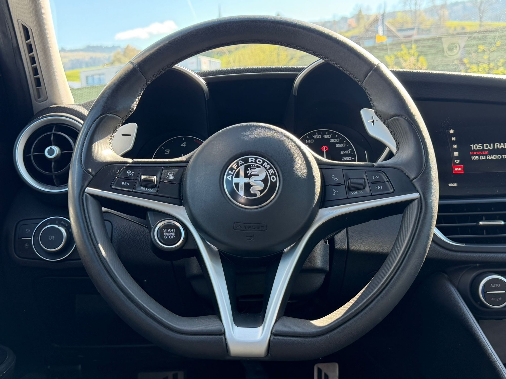 ALFA ROMEO Giulia 2.2 JTDM Veloce Q4 Automatic White&Black Edition-image-9