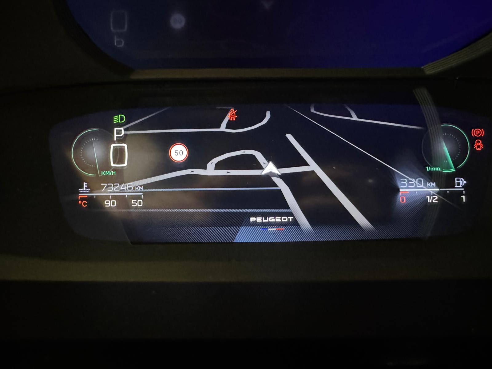 PEUGEOT 308 1.5 BlueHDi GT Pack-image-13