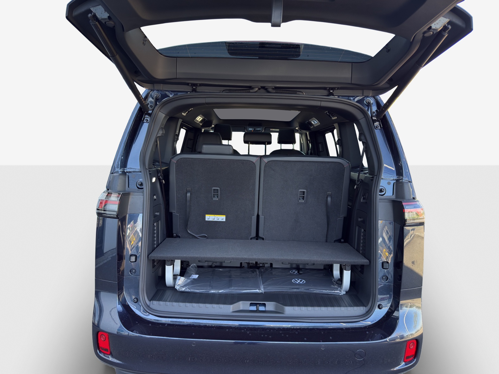 VW ID.Buzz LWB GTX 4 Motion-image-8