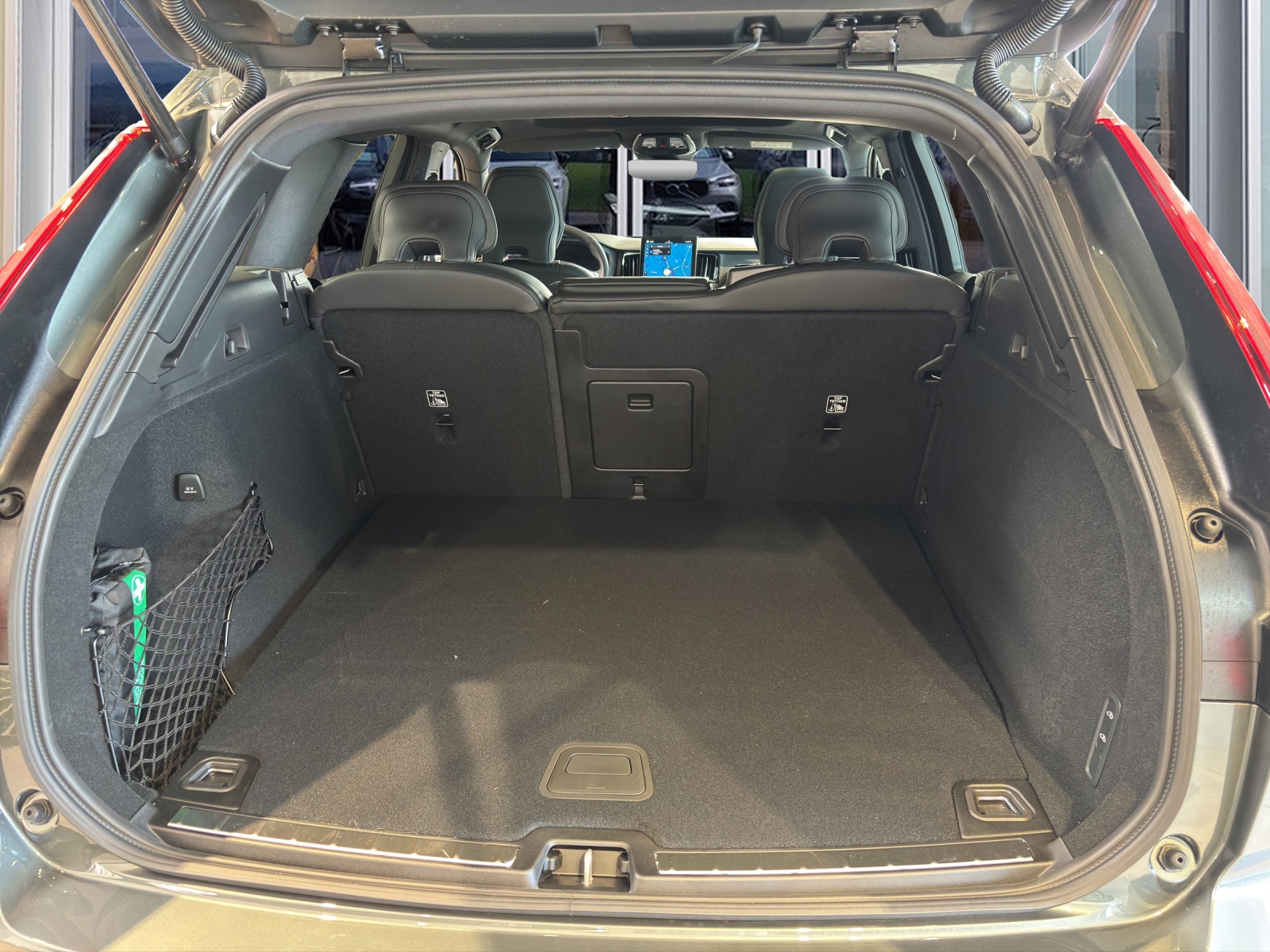 VOLVO XC60 2.0 T8 TE Ultra Dark eAWD 0,00% Leasing-image-6