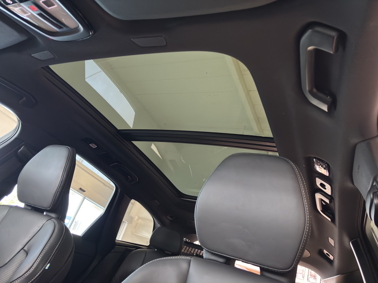 VOLVO XC60 2.0 T8 TE Ultra Dark eAWD 0,00% Leasing-image-13