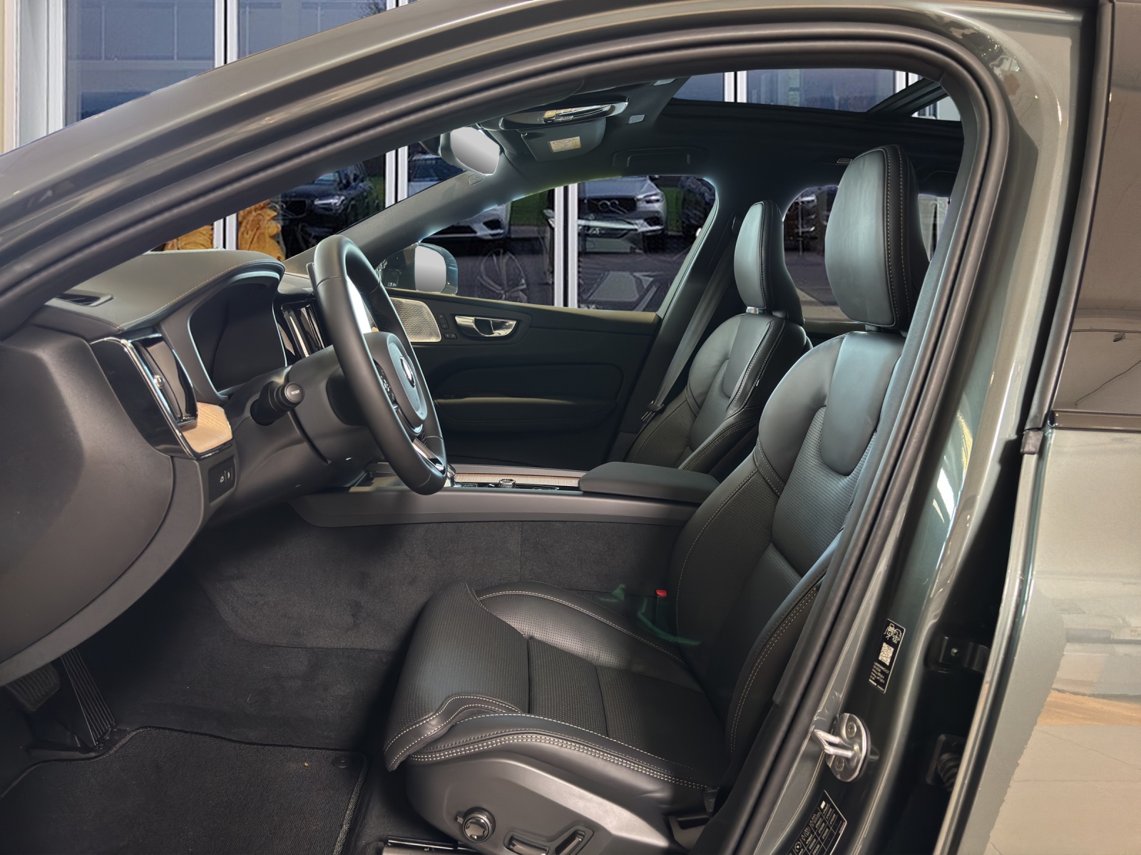 VOLVO XC60 2.0 T8 TE Ultra Dark eAWD 0,00% Leasing-image-7