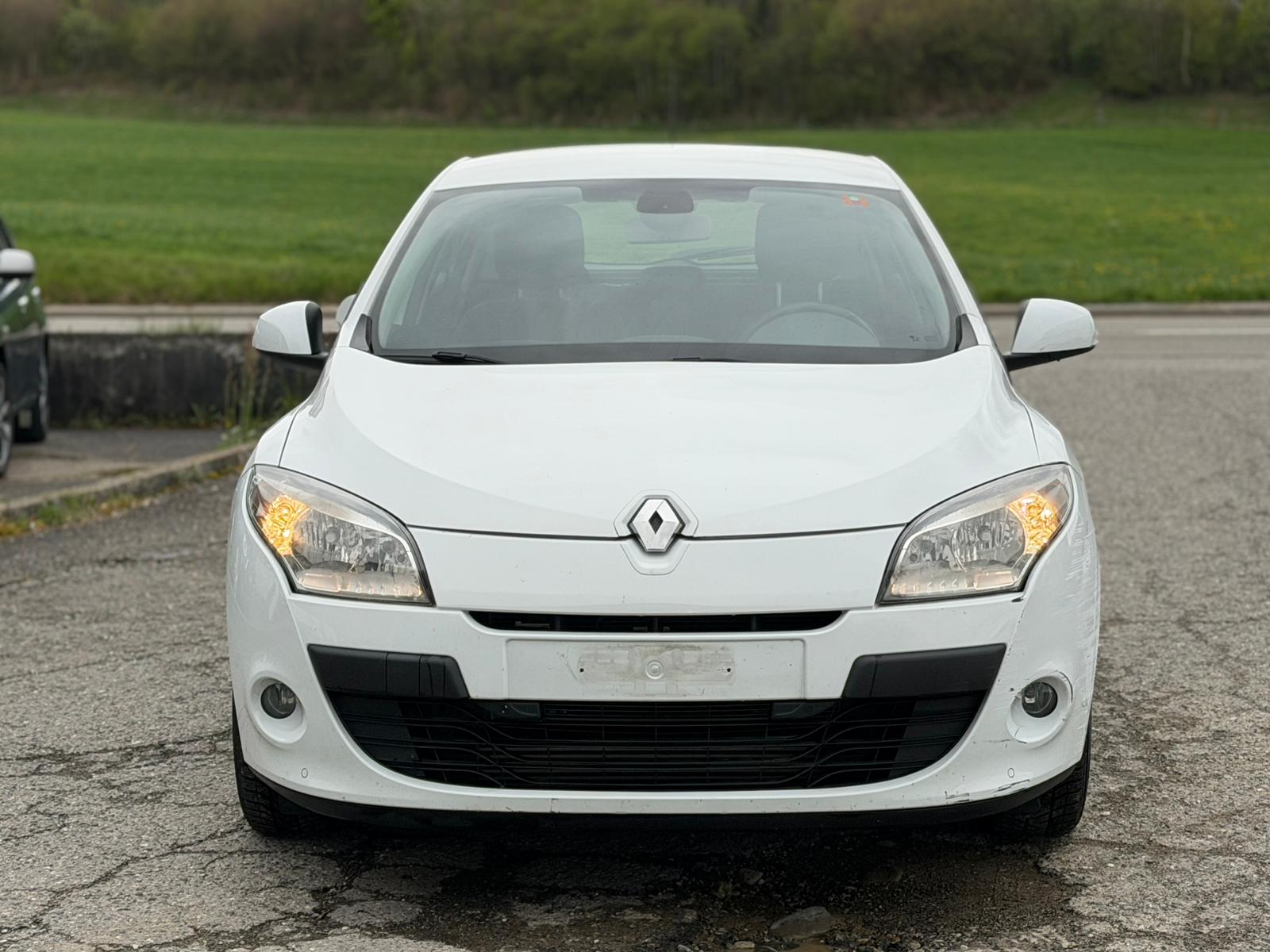 RENAULT Mégane 1.4 16V Turbo Dynamique-image-0