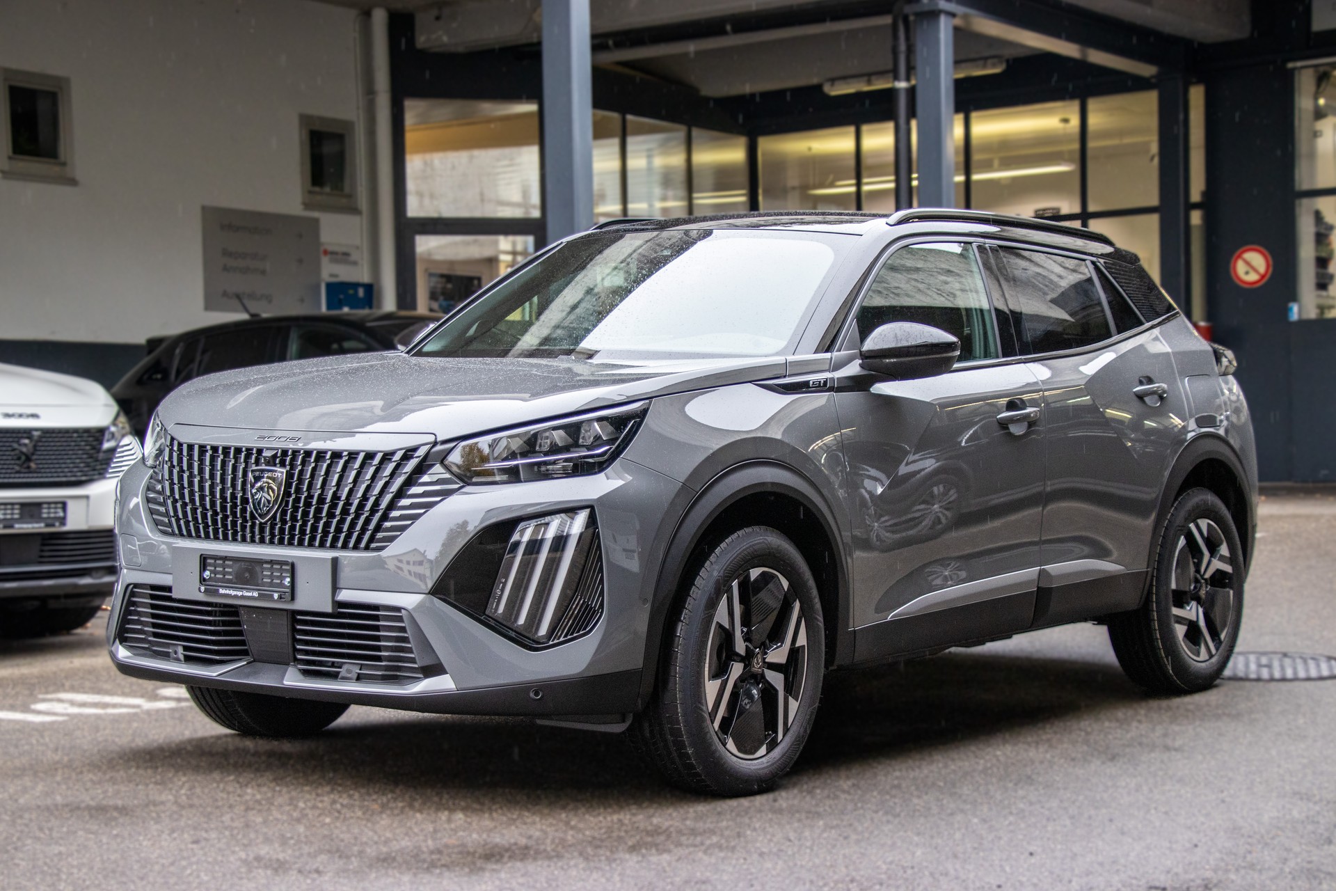 PEUGEOT 2008 1.2 145 MHEV GT-image-0