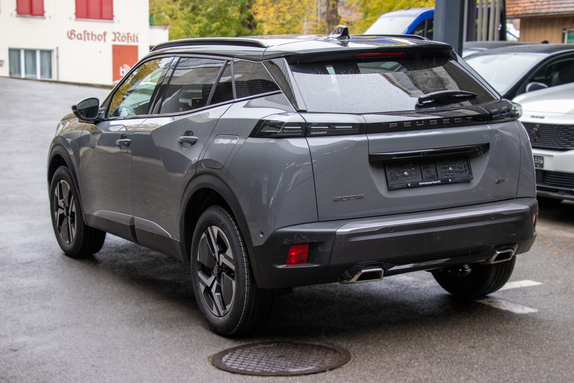 PEUGEOT 2008 1.2 145 MHEV GT-image-1