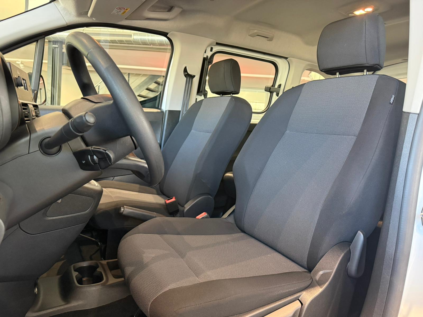 TOYOTA Proace City Verso 1.5 Combi Medium-image-9
