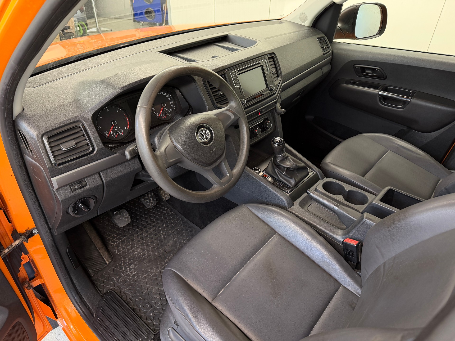 VW Amarok 3.0TDI 4Motion 6-Gang-image-10