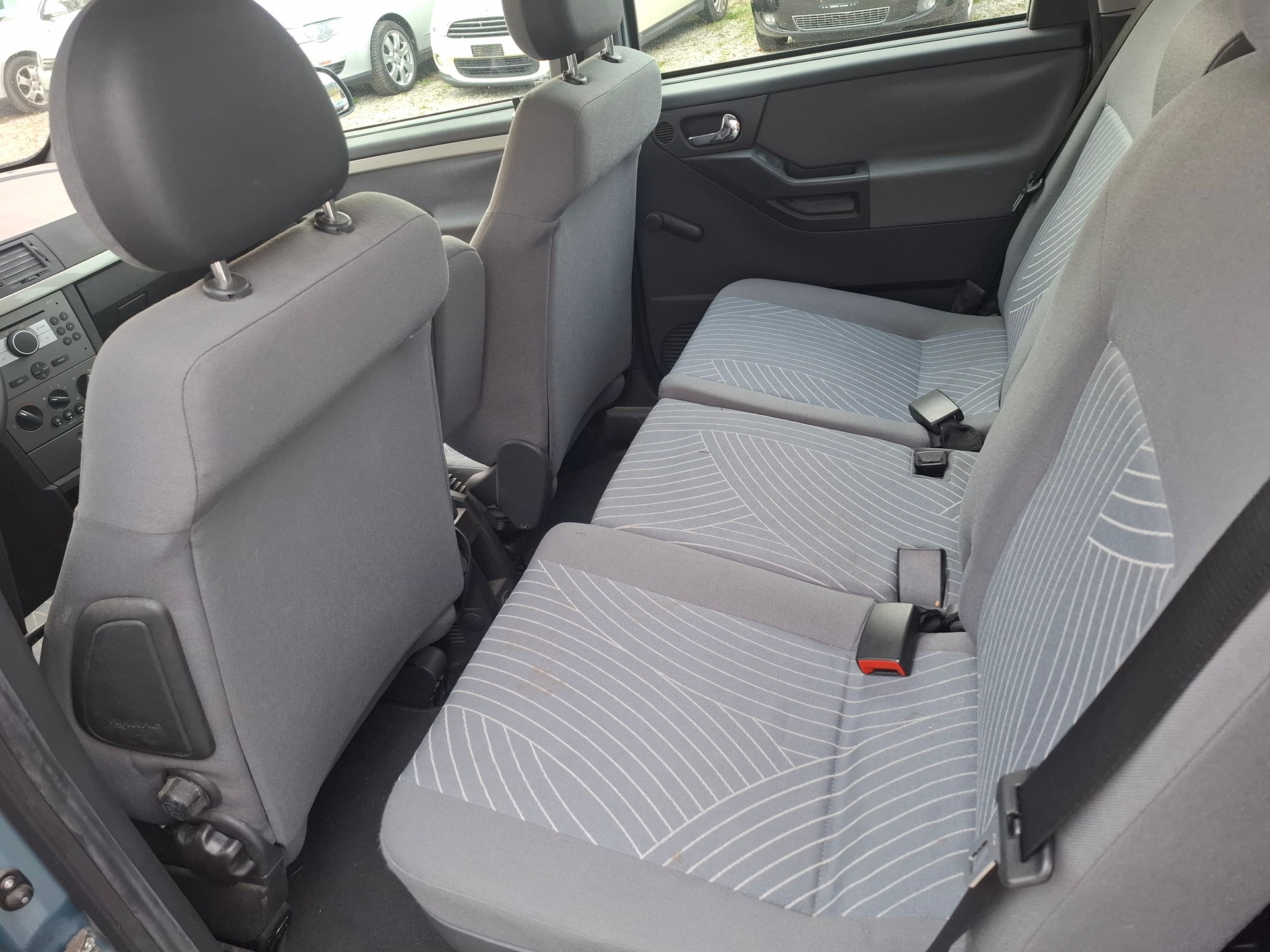 OPEL MERIVA-image-9
