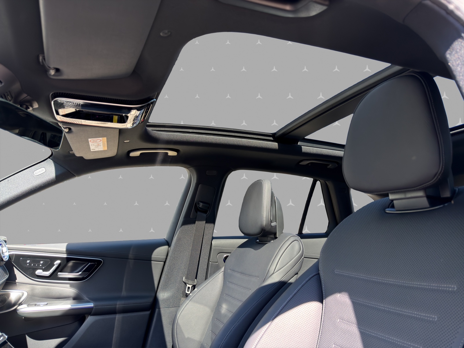 MERCEDES-BENZ GLC 300 de 4Matic EQ Star 9G-Tronic-image-8
