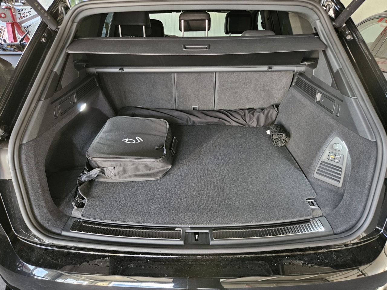 VW Touareg 3.0 TSI eHybrid R Final Edition Tiptronic *5 J. Garantie*-image-6