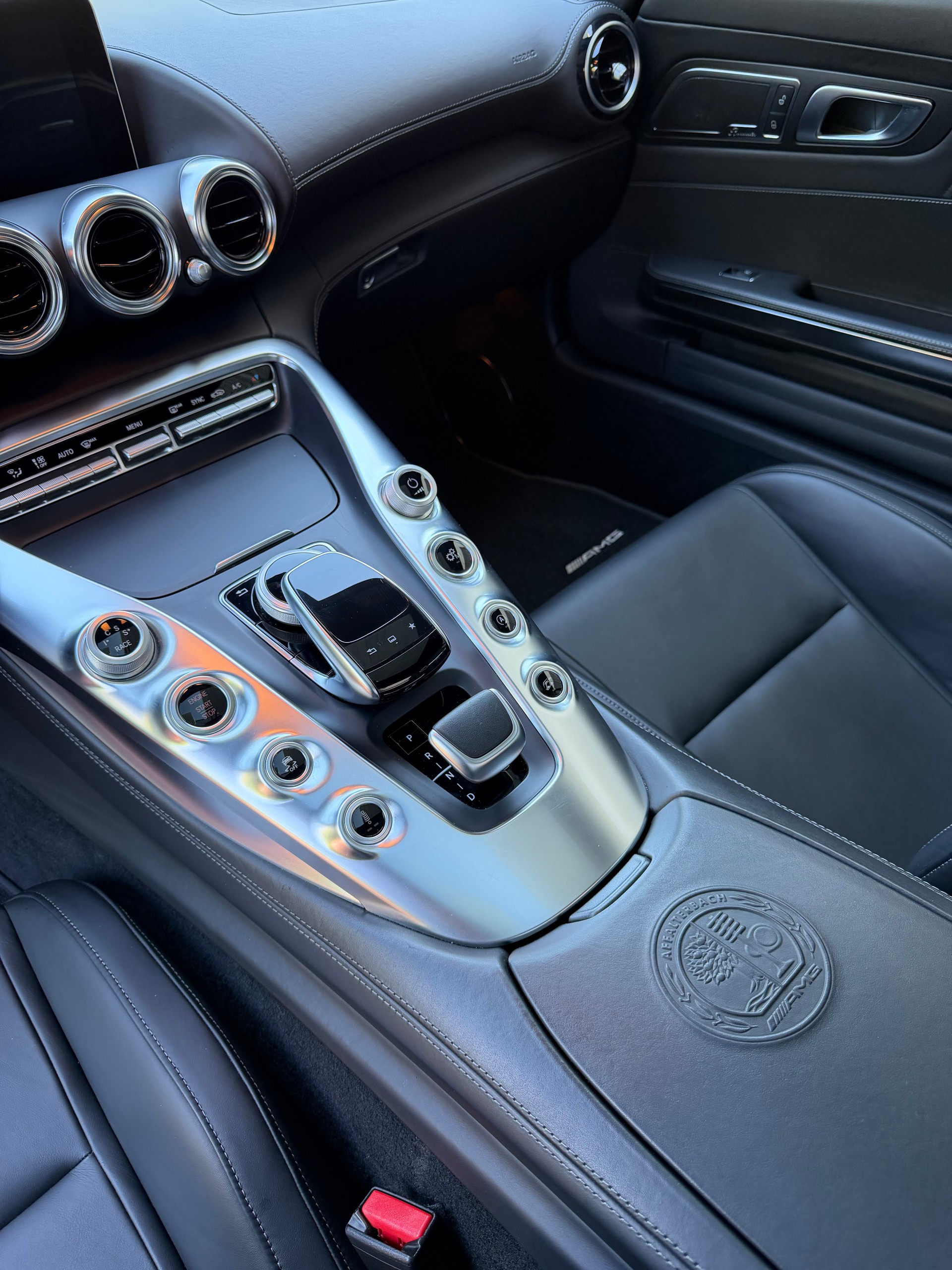 MERCEDES-BENZ AMG GT S Speedshift DCT-image-11
