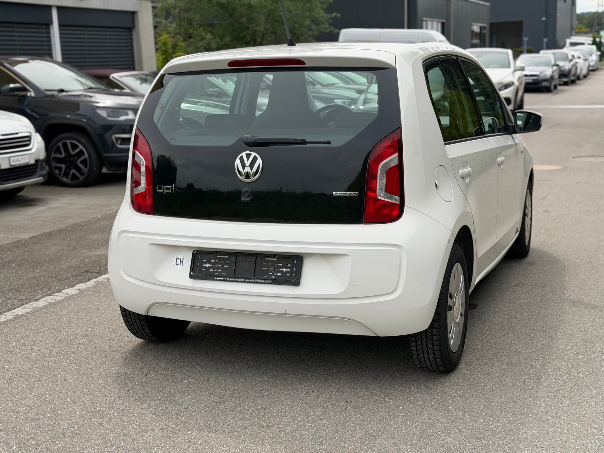 VW Up 1.0 BMT day & night-image-4
