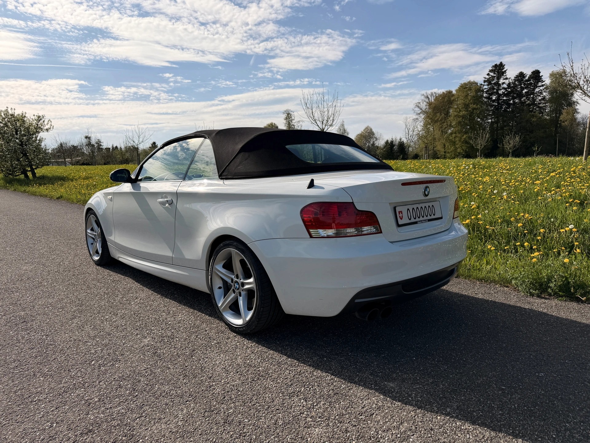 BMW 135i-image-4