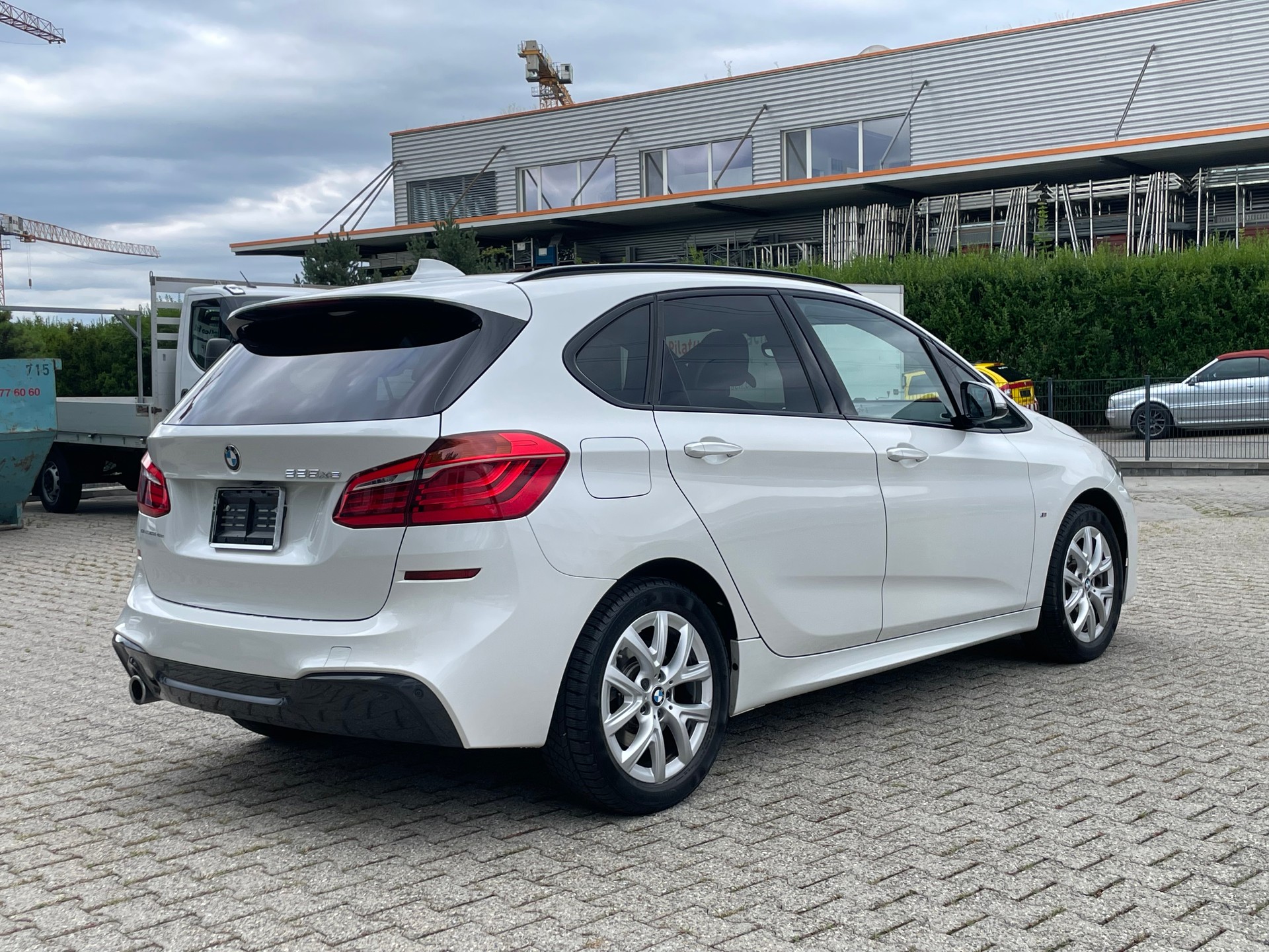 BMW 225xe iPerformance Active Tourer Steptronic Sport Line-image-5