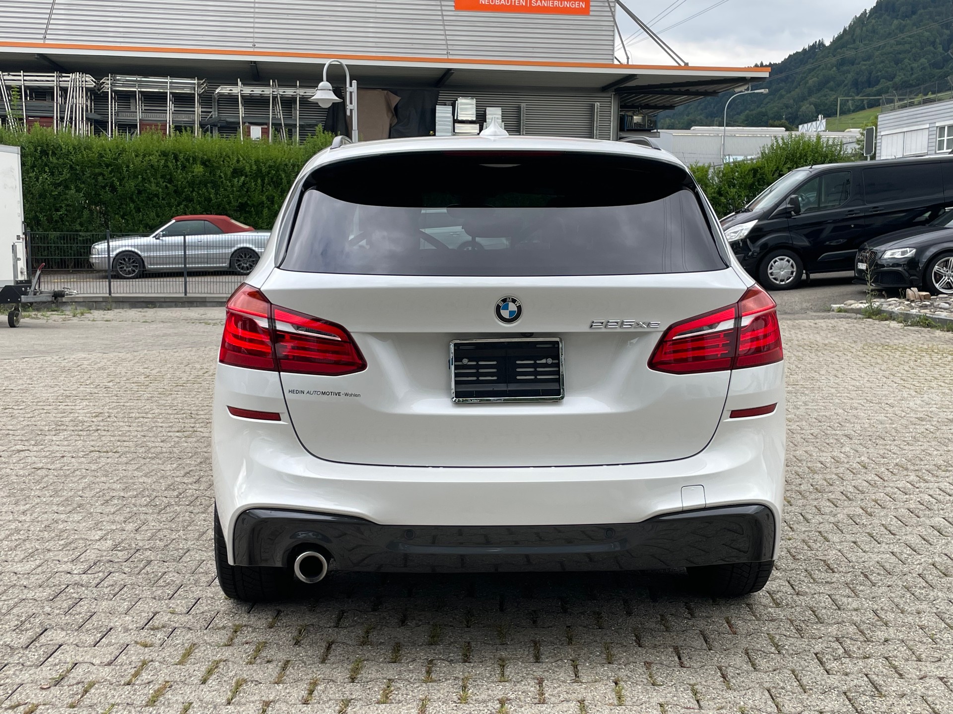 BMW 225xe iPerformance Active Tourer Steptronic Sport Line-image-4