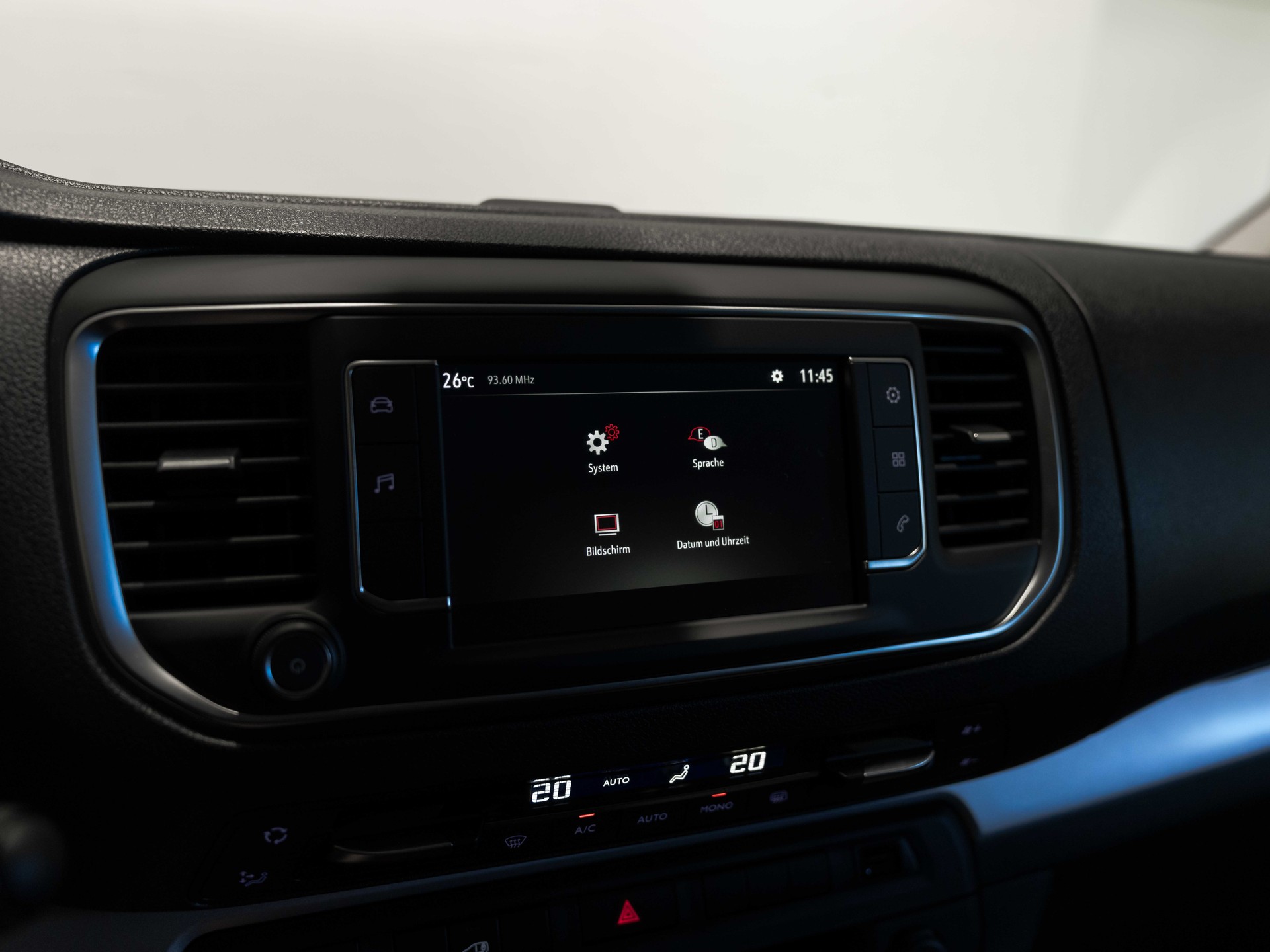 OPEL Vivaro Cargo-e 75 kWh M Blitz-image-20