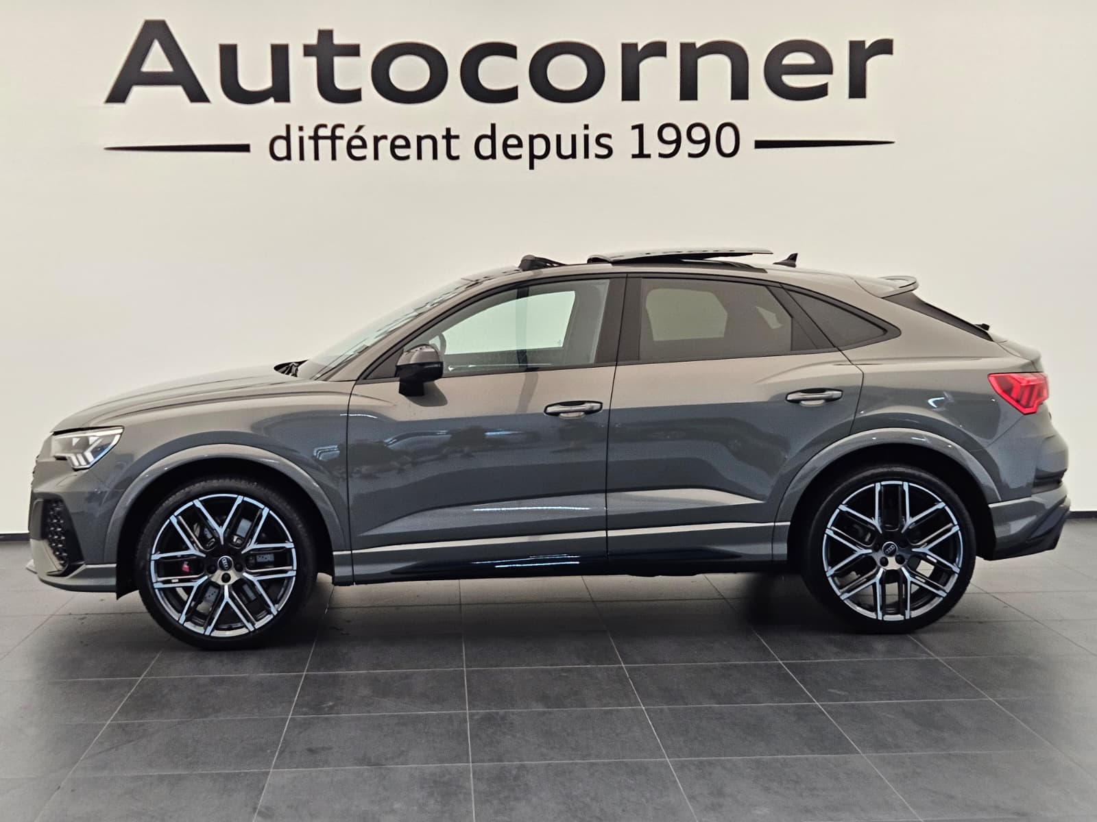 AUDI RS Q3 Sportback edition 10 years quattro S tronic-image-1